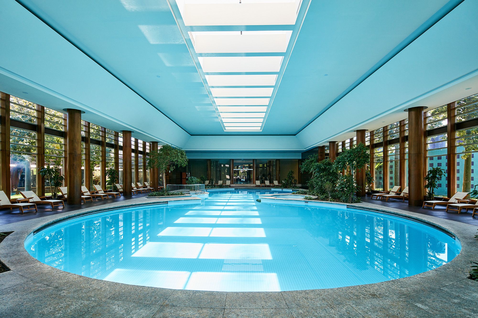 Piscină interioară