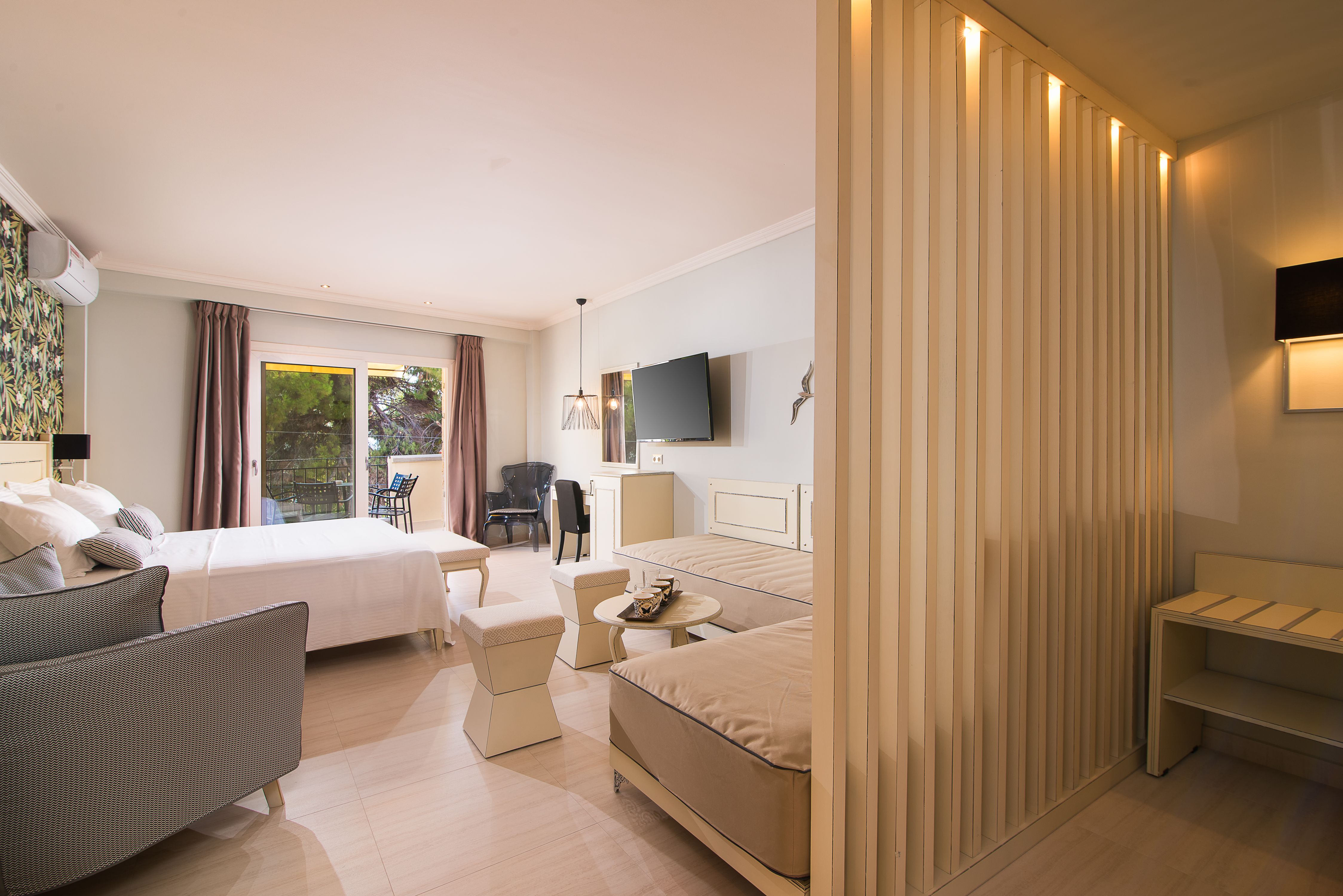 Deluxe Suite