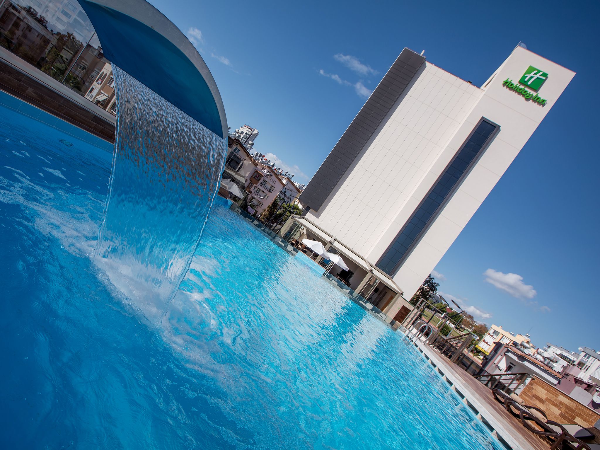 Piscina deschisă