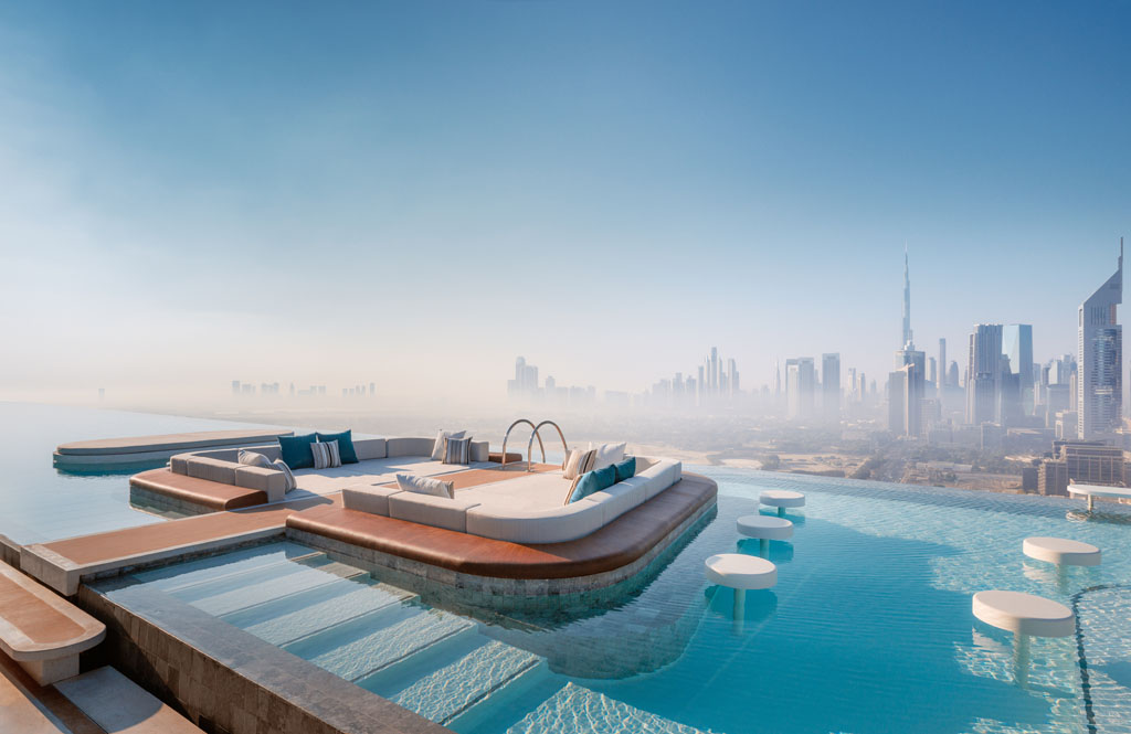 Piscina deschisă