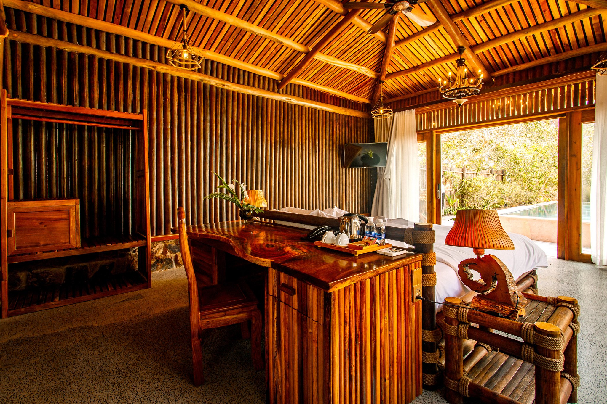 VILLA ONG LANG BAYFRONT 2-BEDROOM