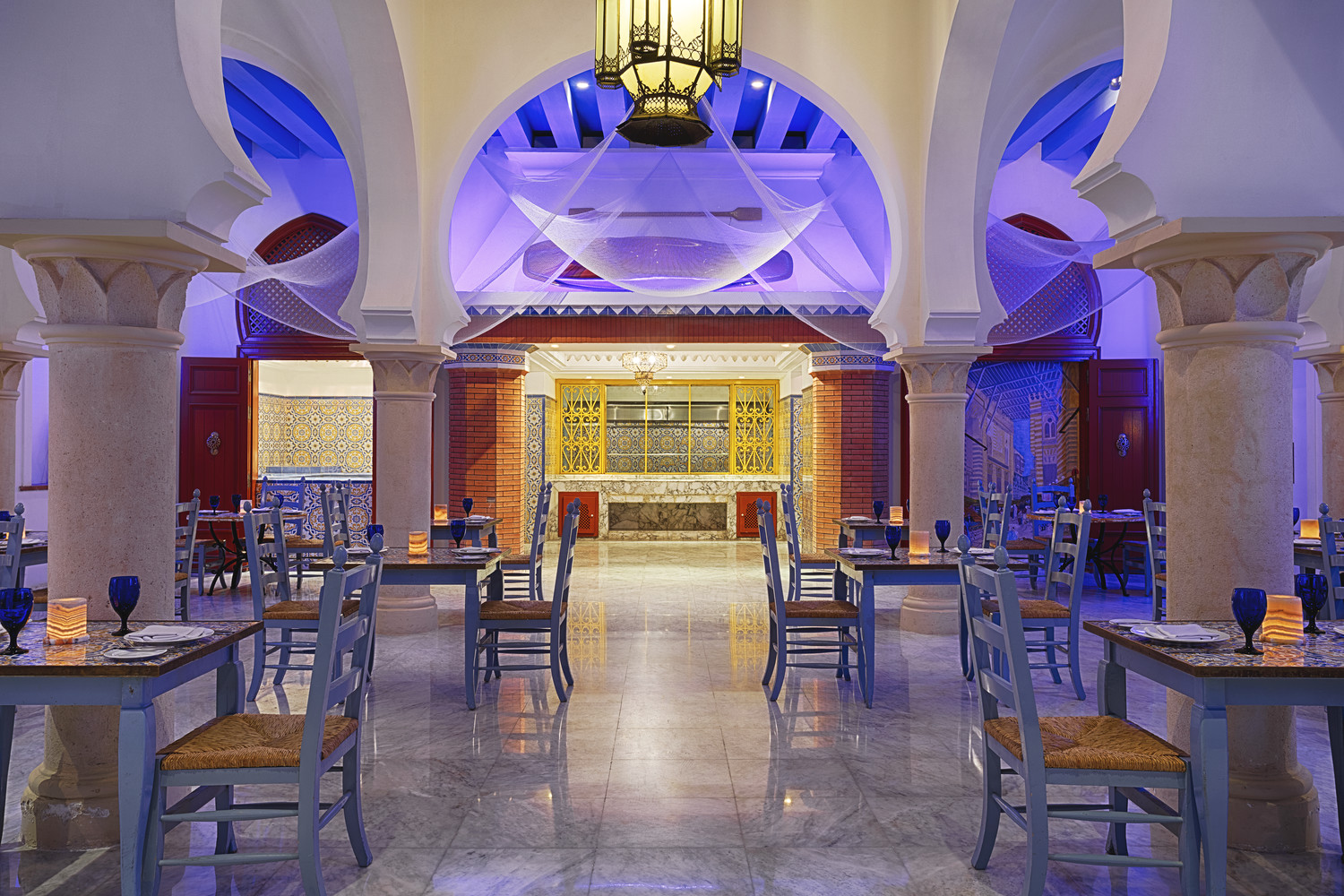 Dar El Qamar Lebanese & Oriental Restaurant