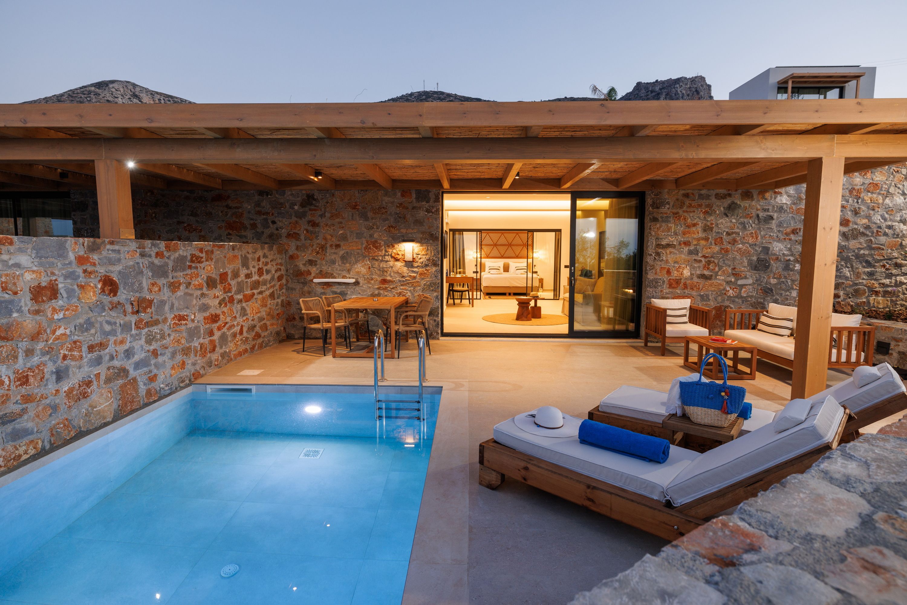 Deluxe Suite with Private Pool