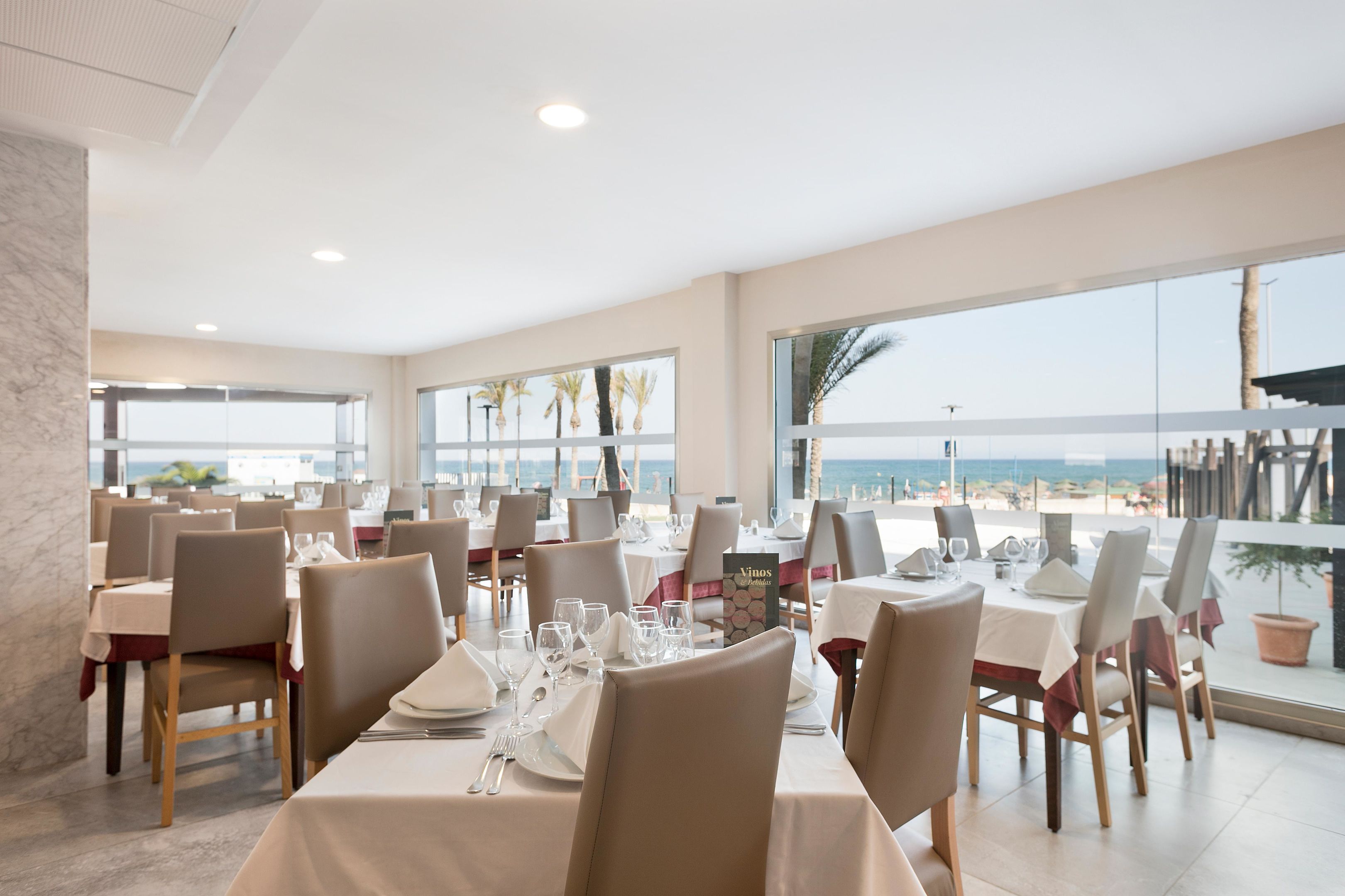 MAIN RESTAURANT
