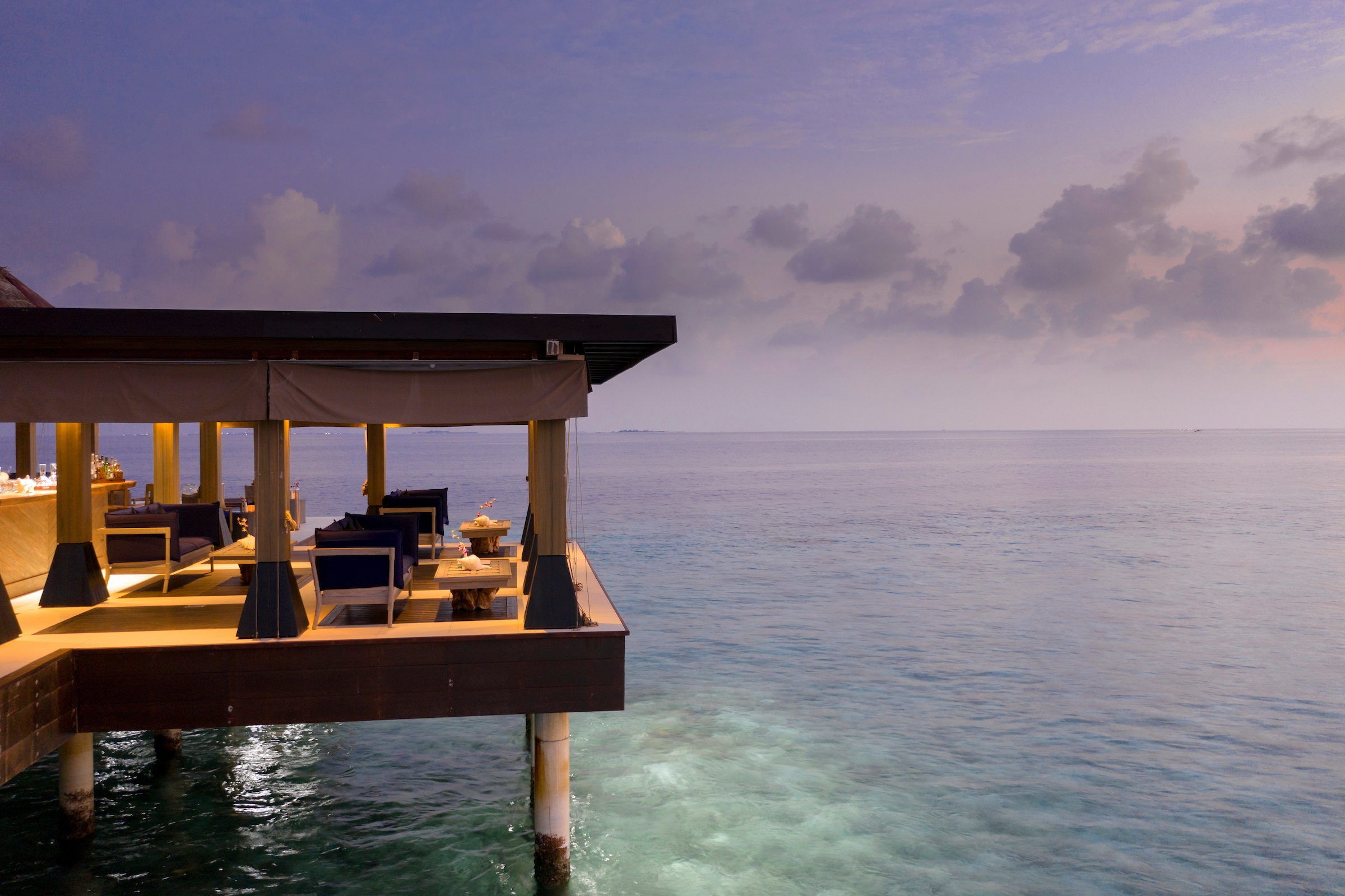  Breeze Poolside Dining and Bar