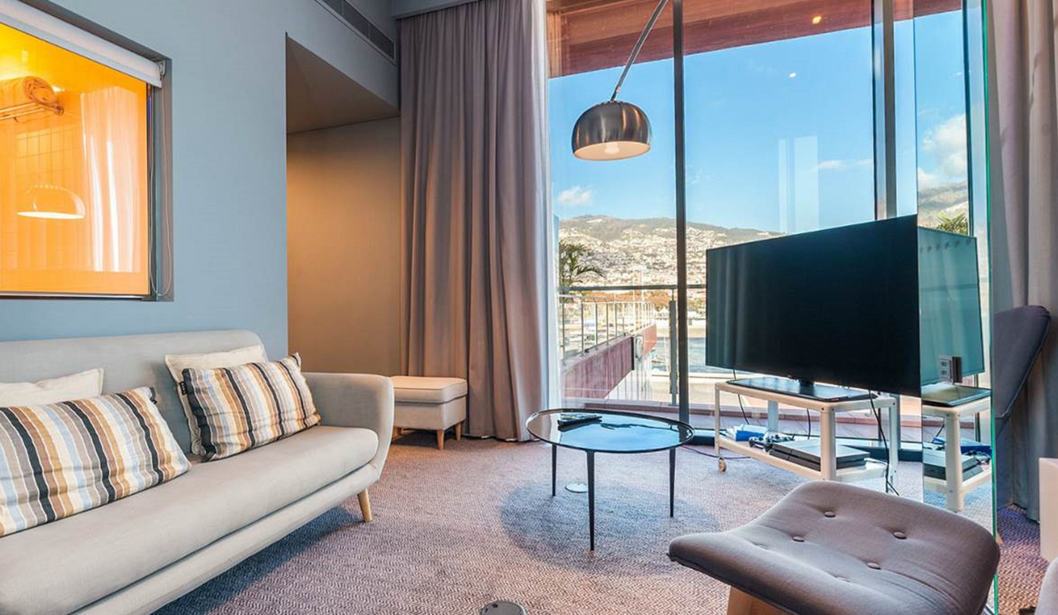 CR7 SUITE