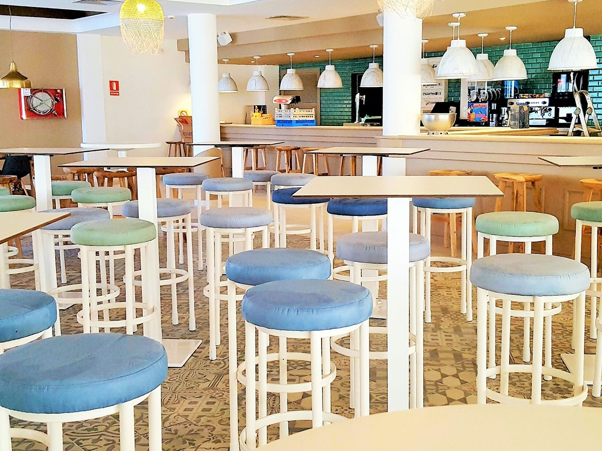 SNACK BAR