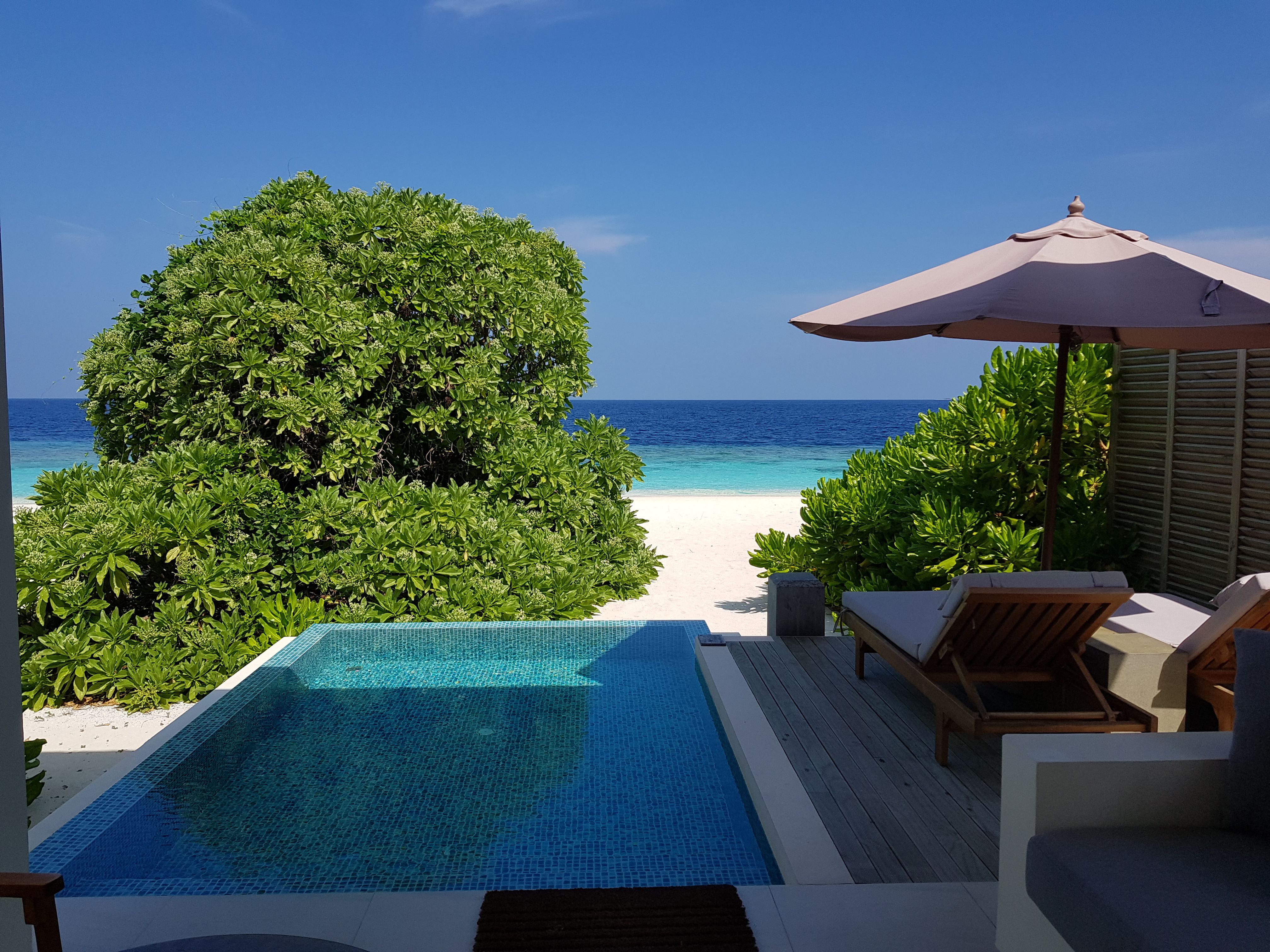 BEACH VILLA WITH POOL