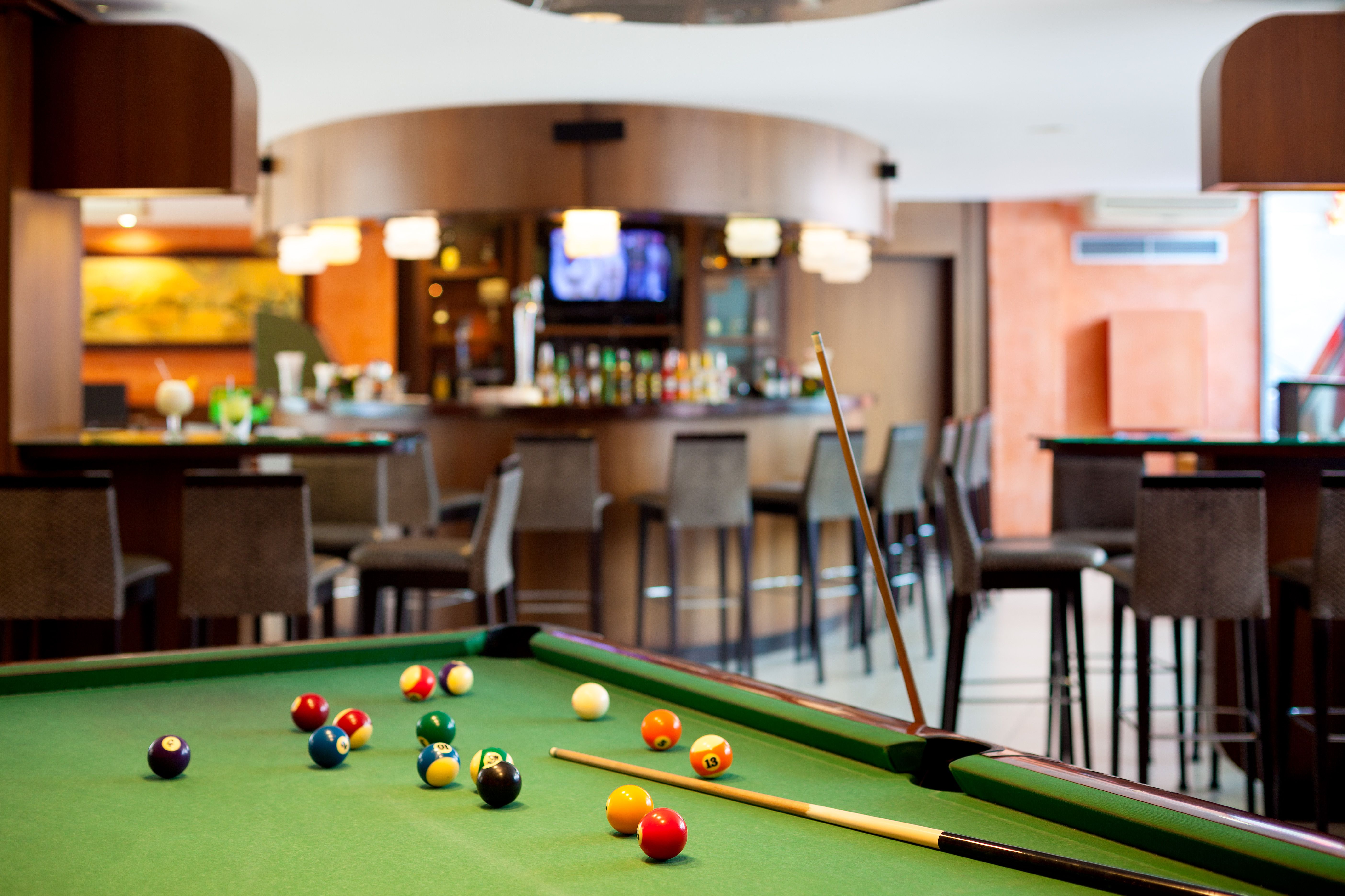 SPORTS BAR