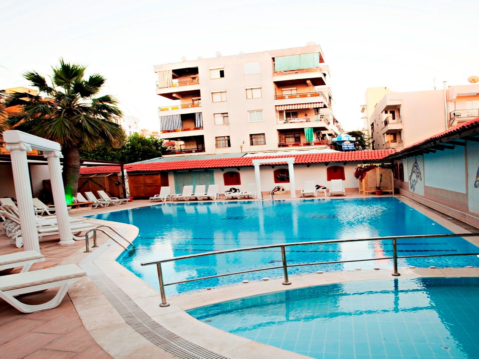 Piscina deschisă