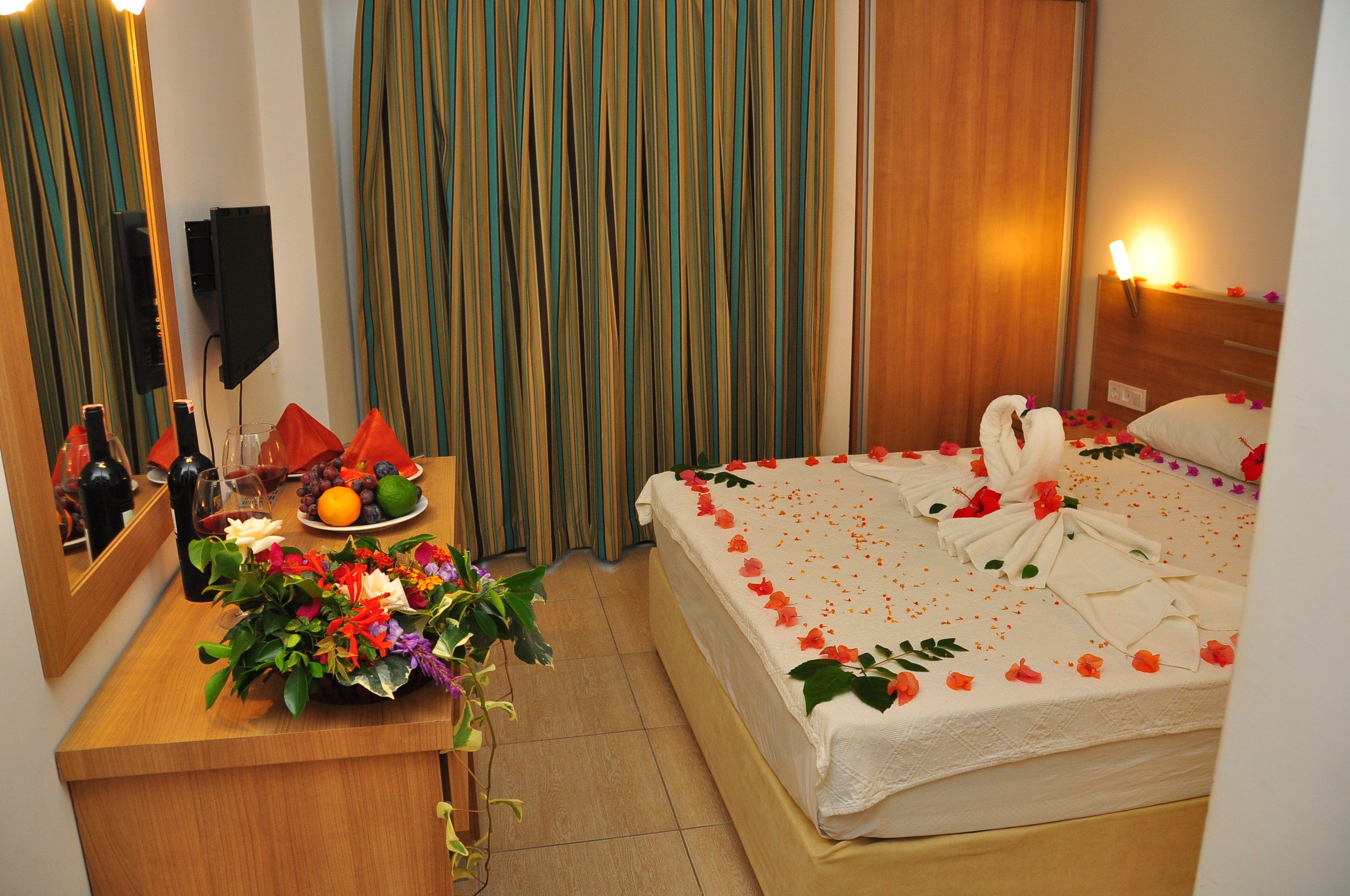 HOTEL STANDARD ROOM