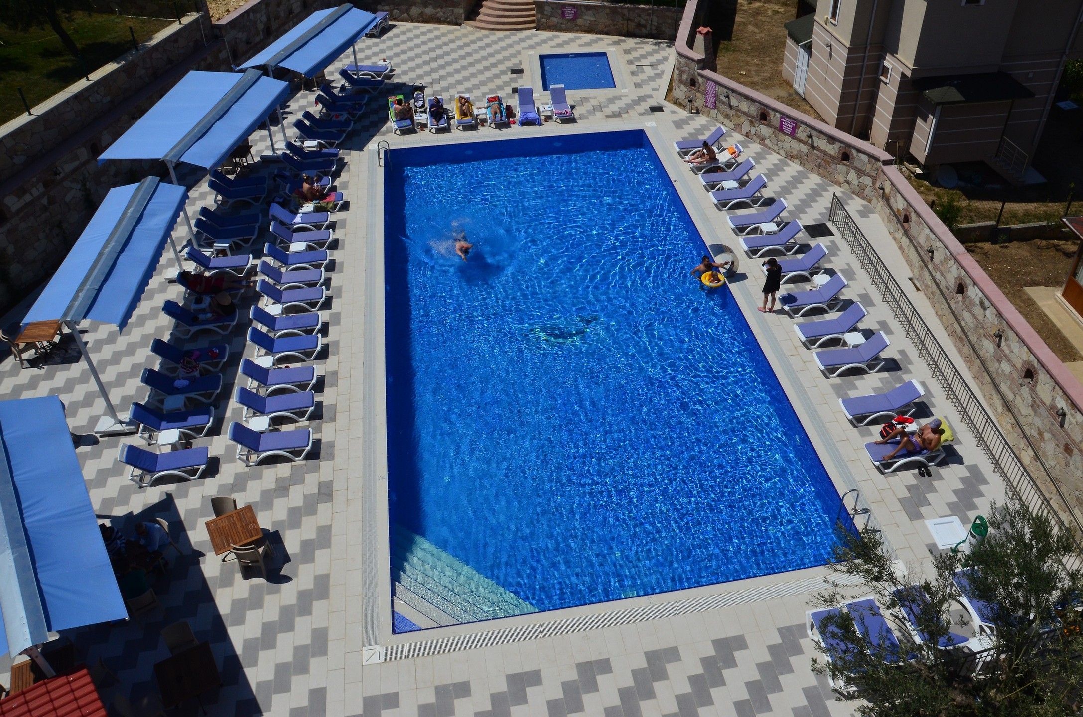 Piscina deschisă