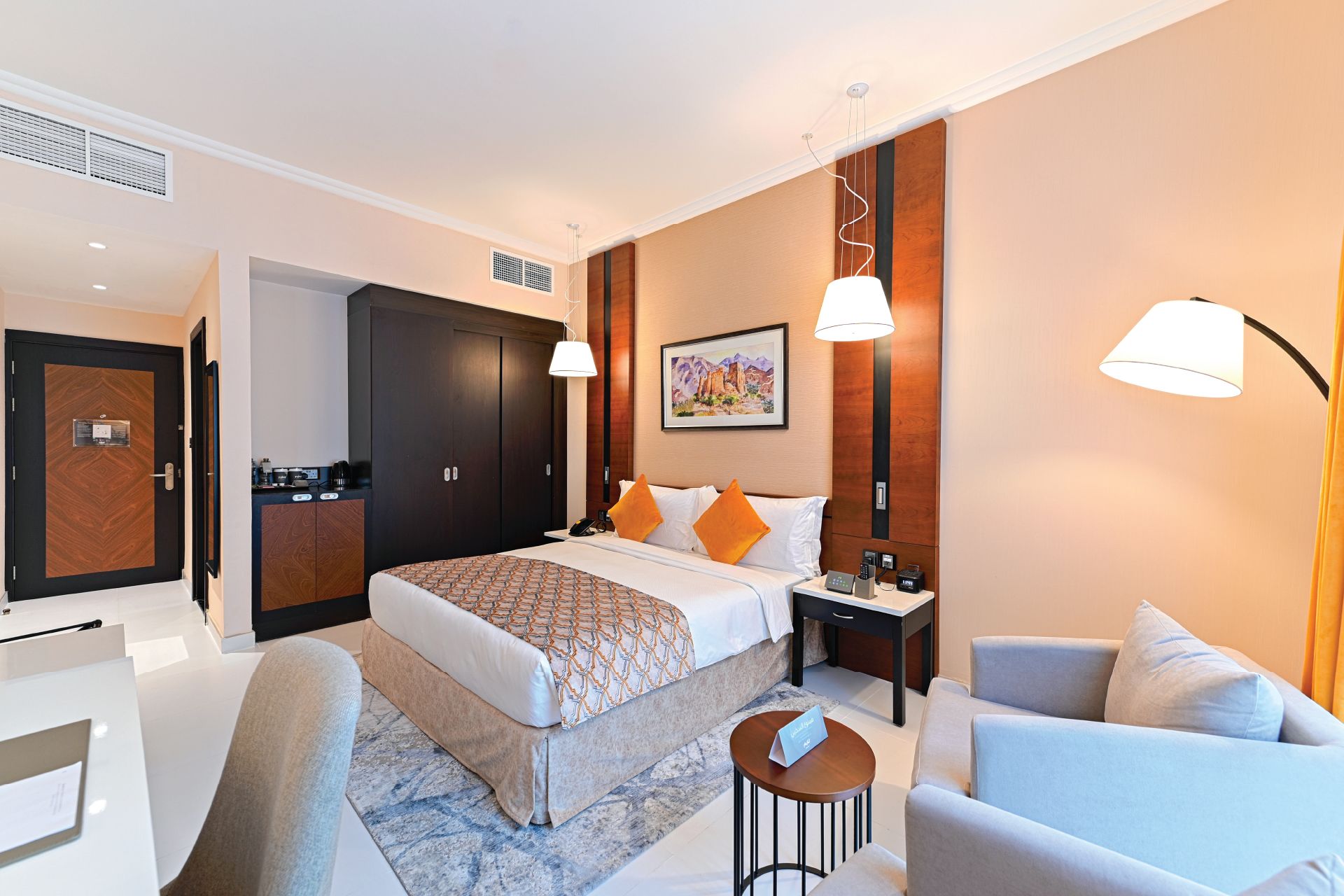 Deluxe Room (King/Twin)