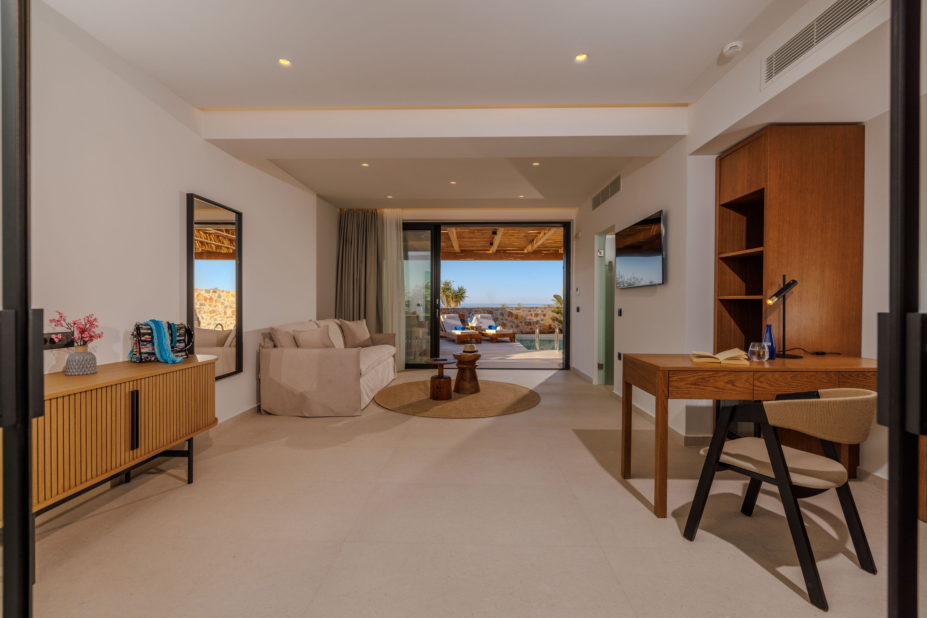 Deluxe Suite with Private Pool
