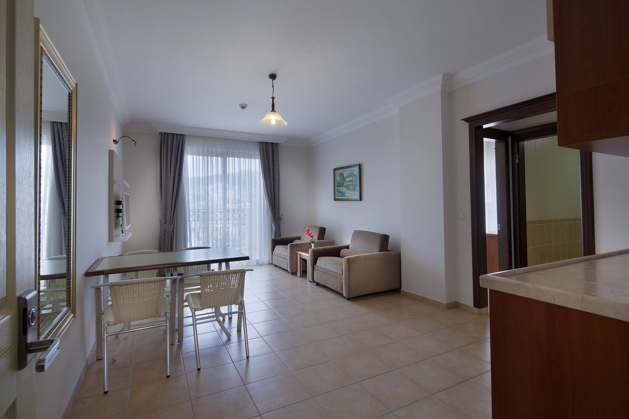 ECO  SUITE ROOM