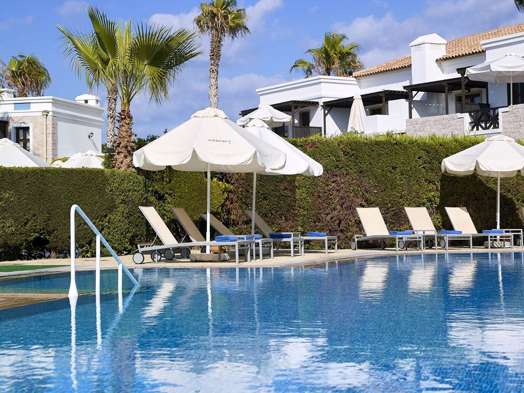 Junior Suite Sharing Pool