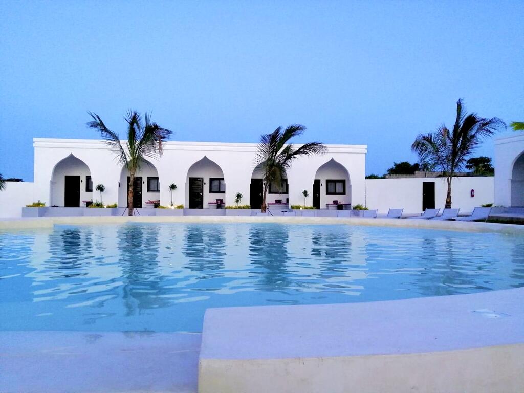 Piscina deschisă