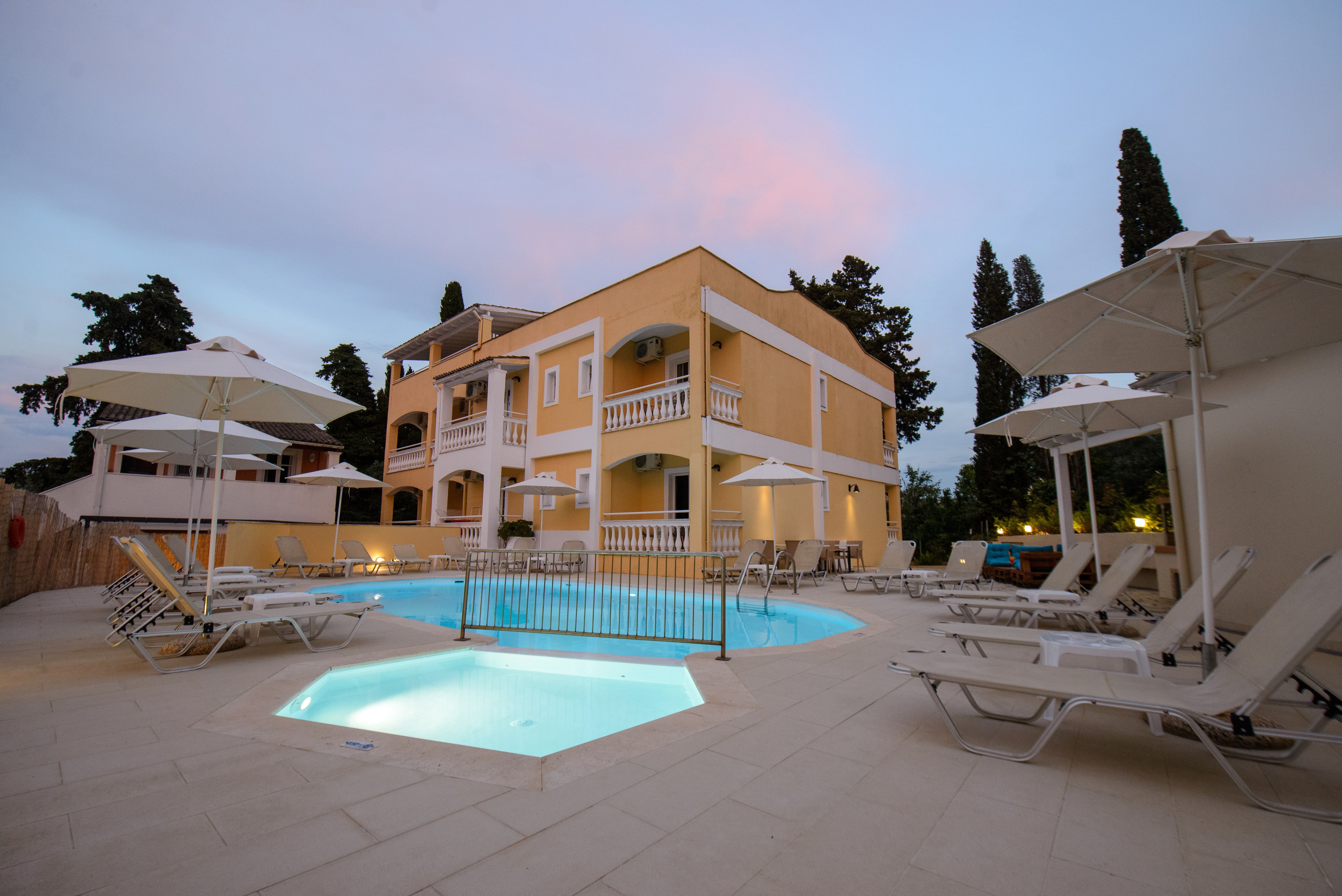 Piscina deschisă