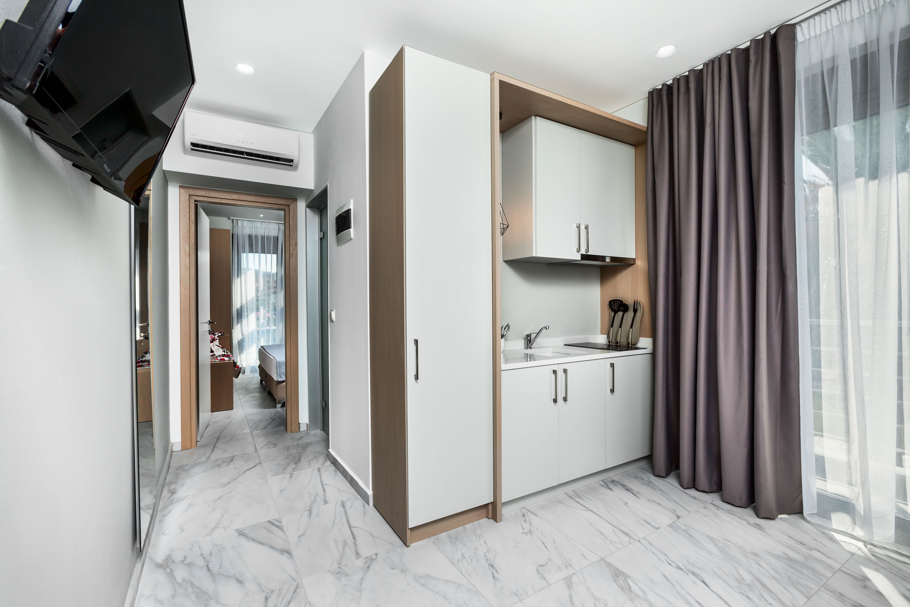FAMILY ROOM DELUXE