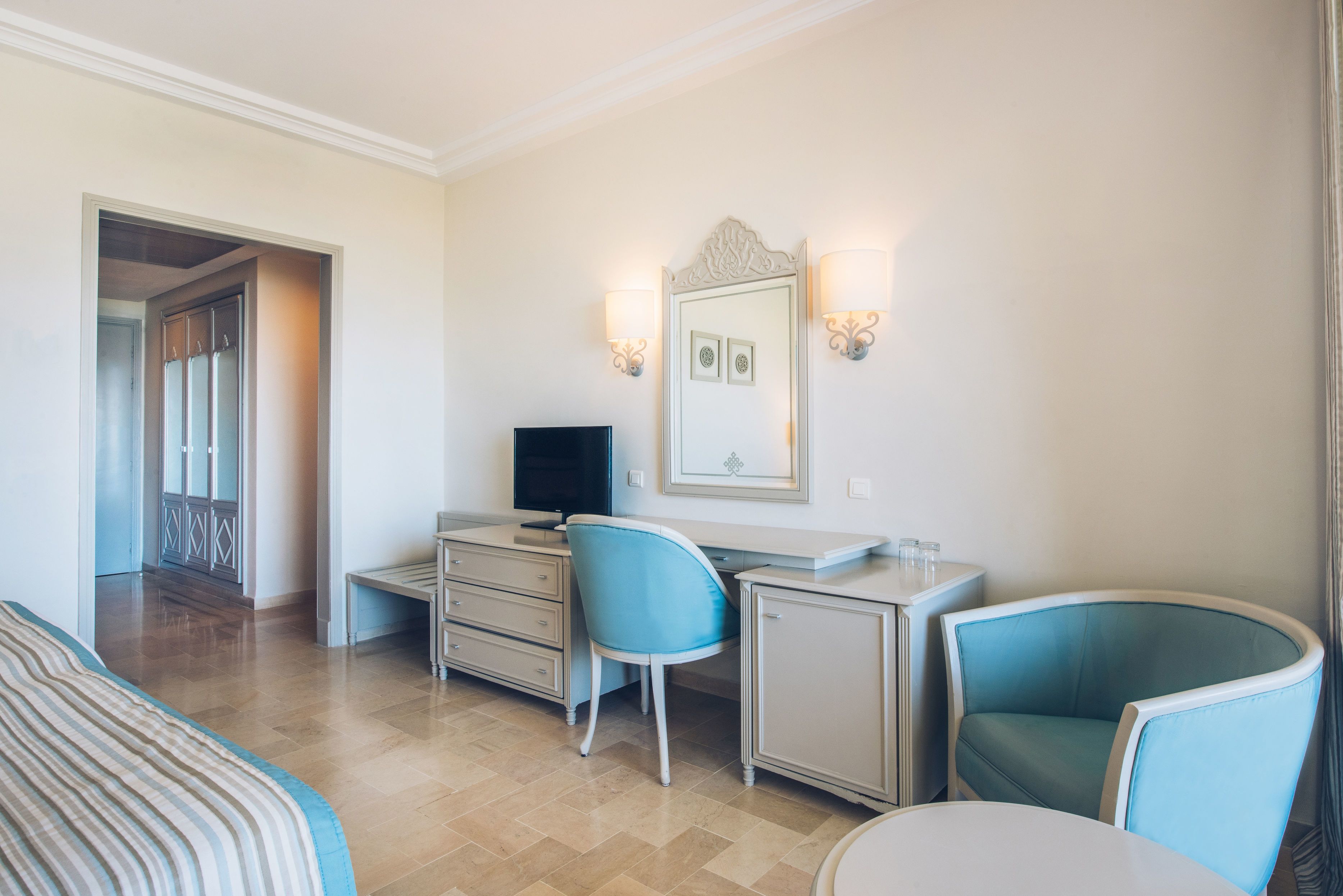 Room Double Interconnection 