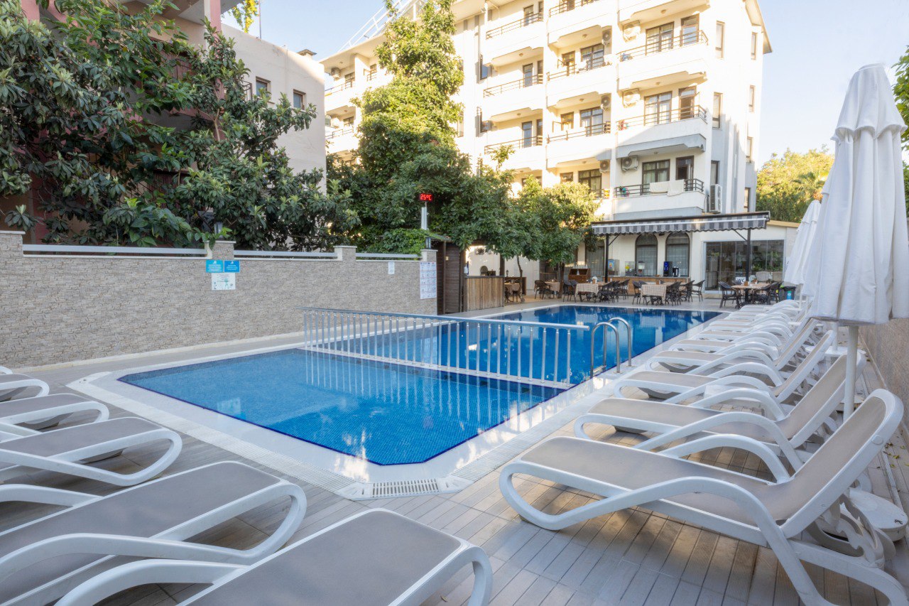 Piscina deschisă