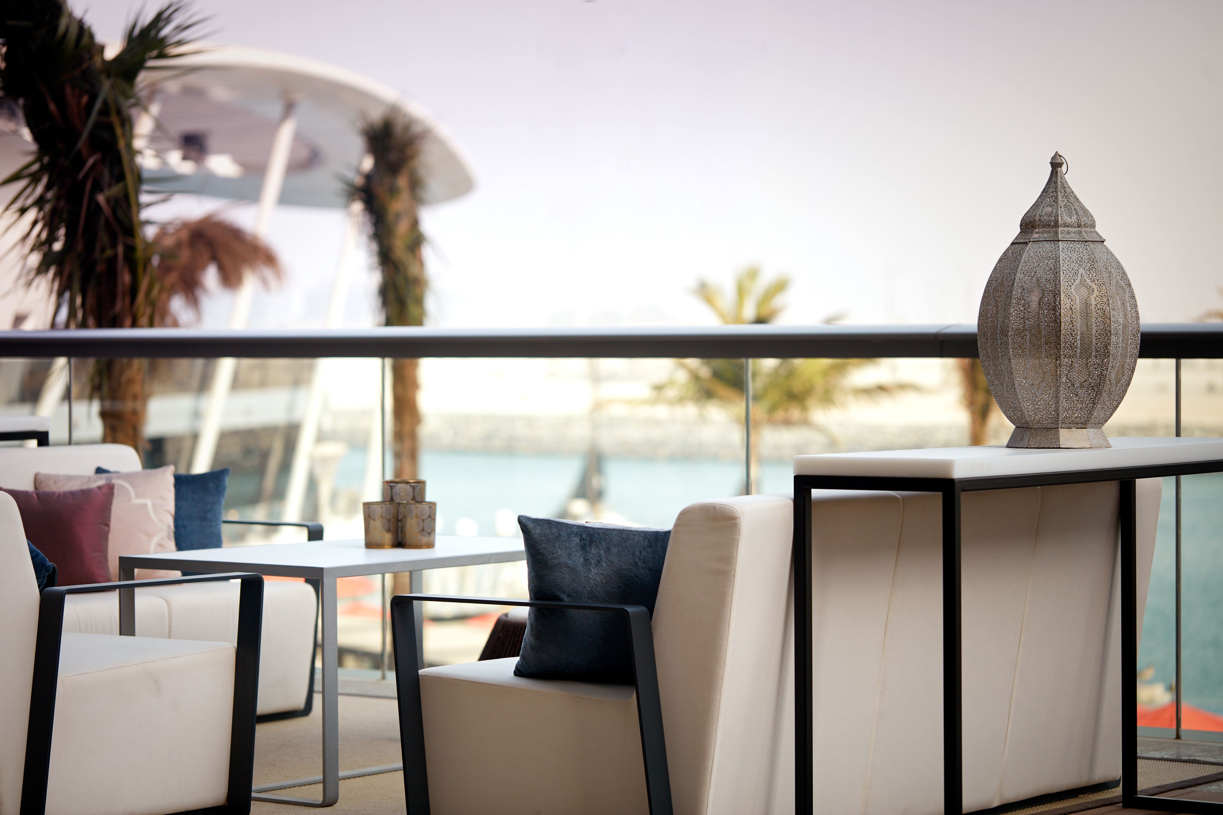 Pearl Lounge