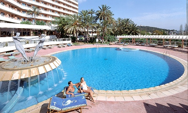 Mallorca, Grupotel Valparaiso Palace, exterior, hotel, piscina, sezlonguri.jpg