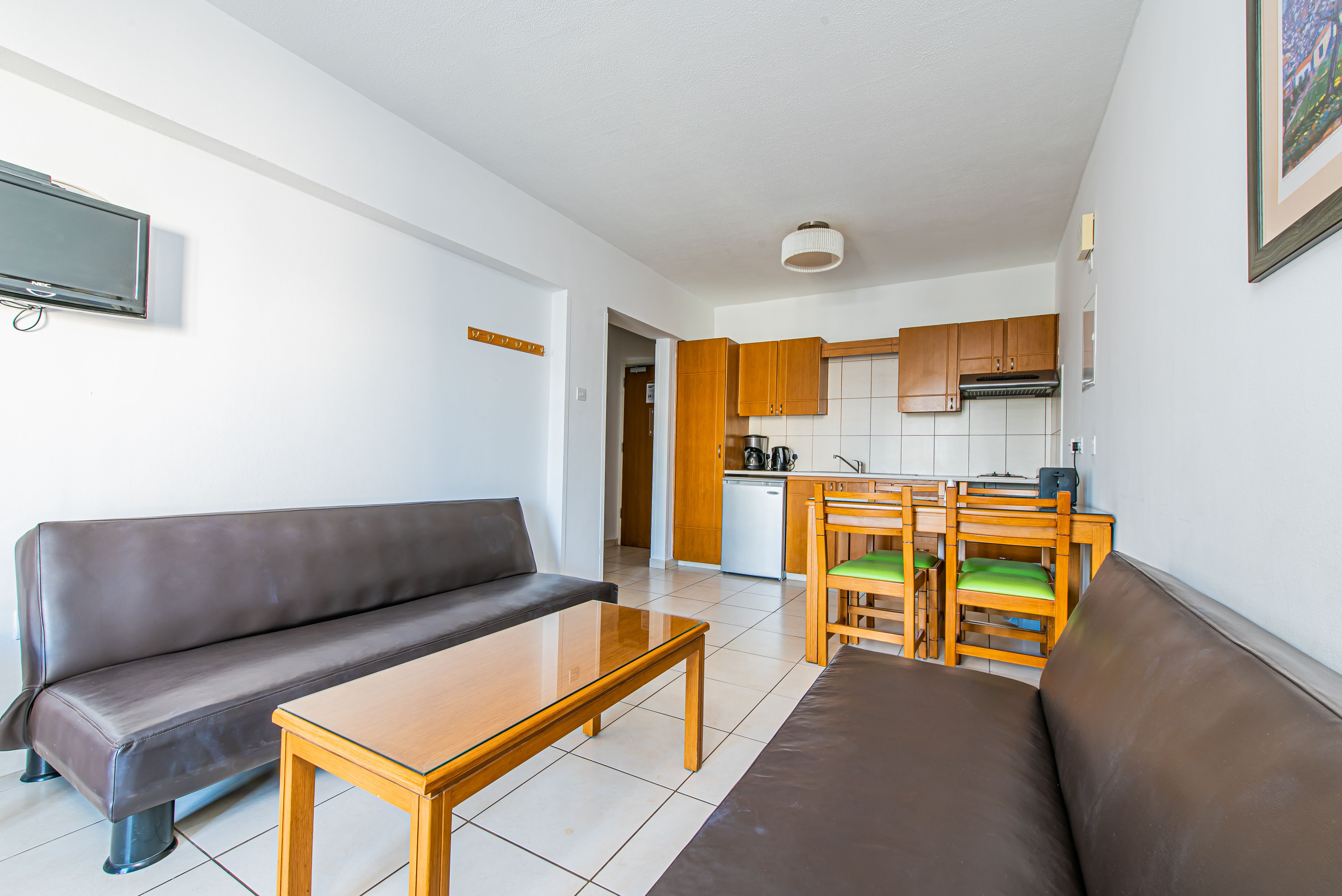 1 BEDROOM STANDARD APARTMENT (BALCONY)