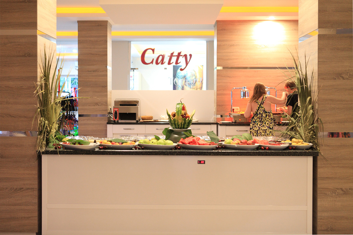 MAIN RESTAURANT