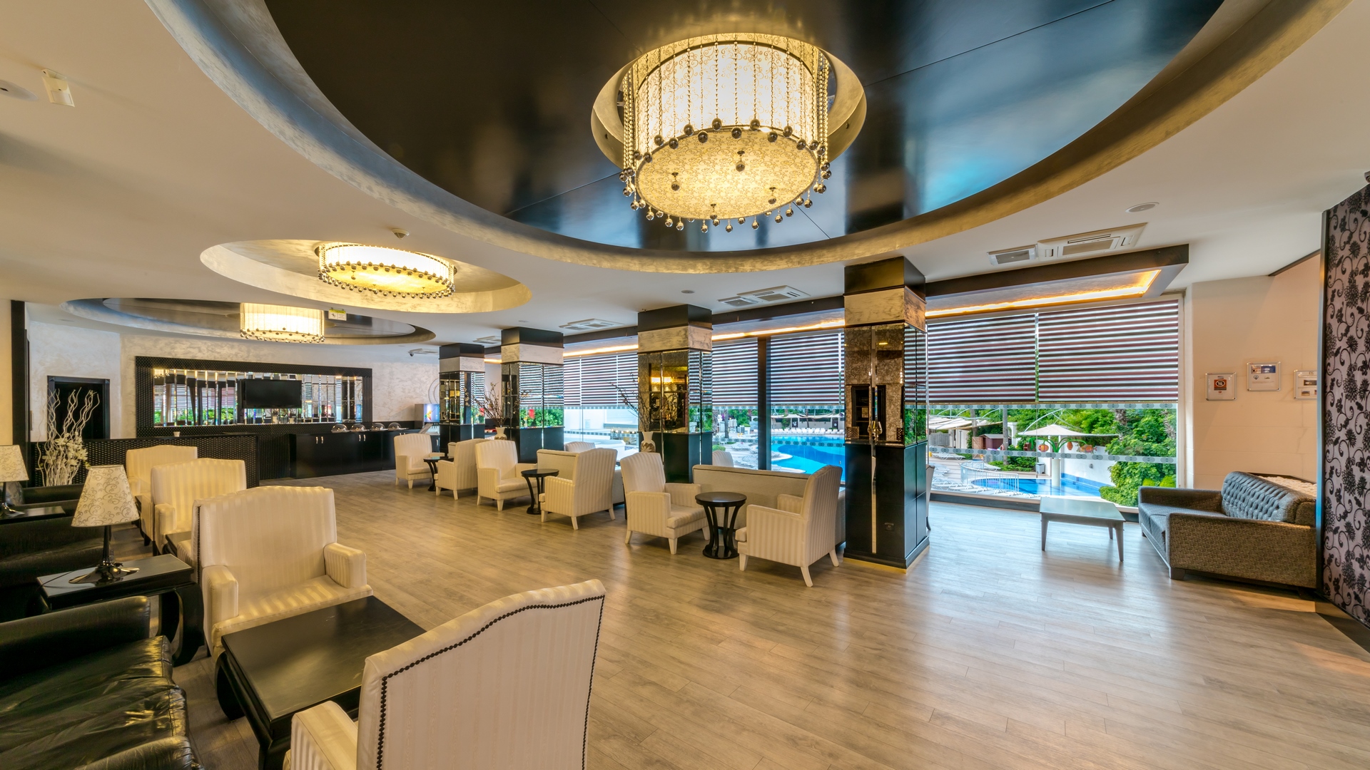 Lounge Bar