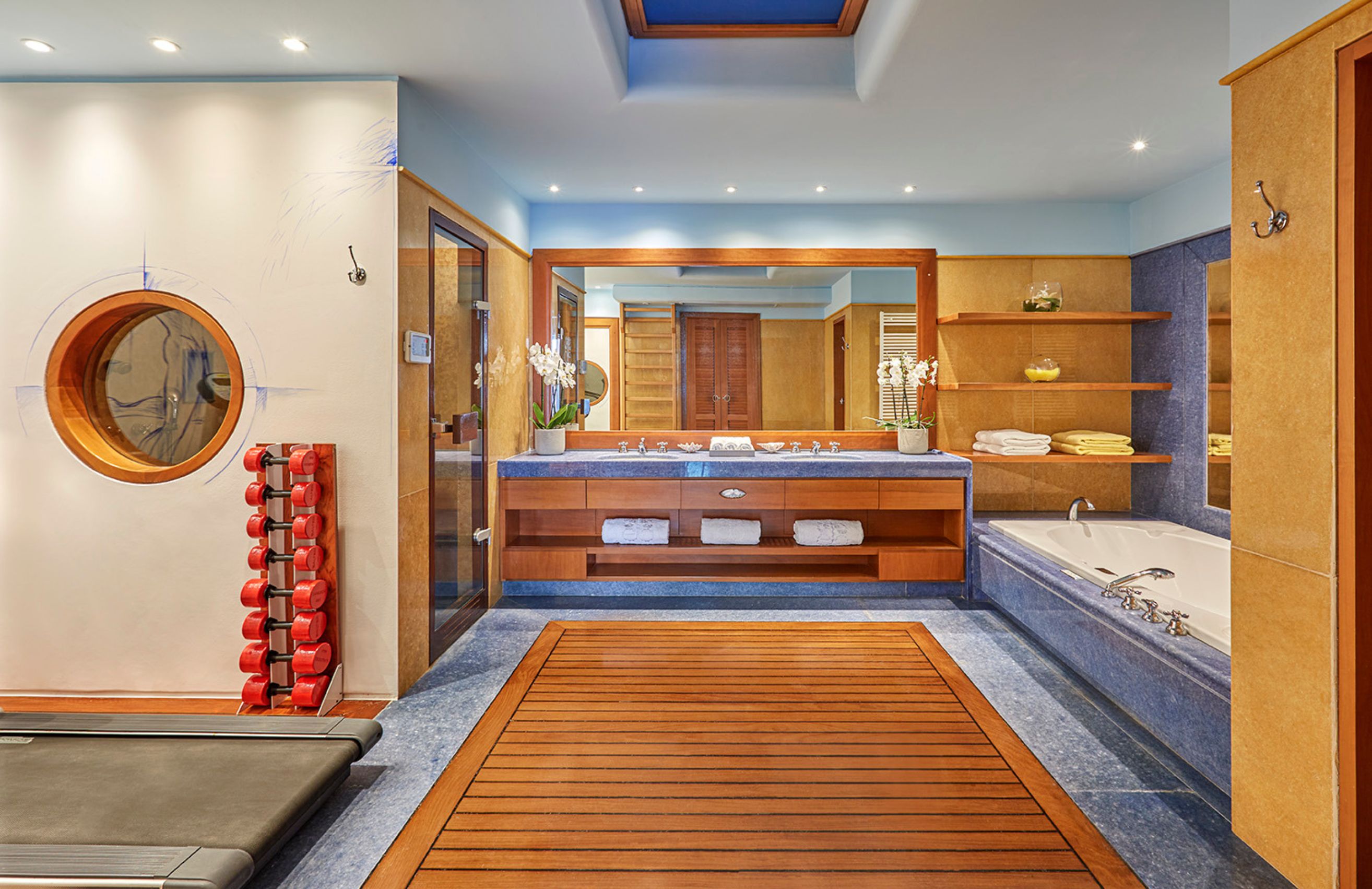 WELLNESS WATERFRONT ISLAND SUITE