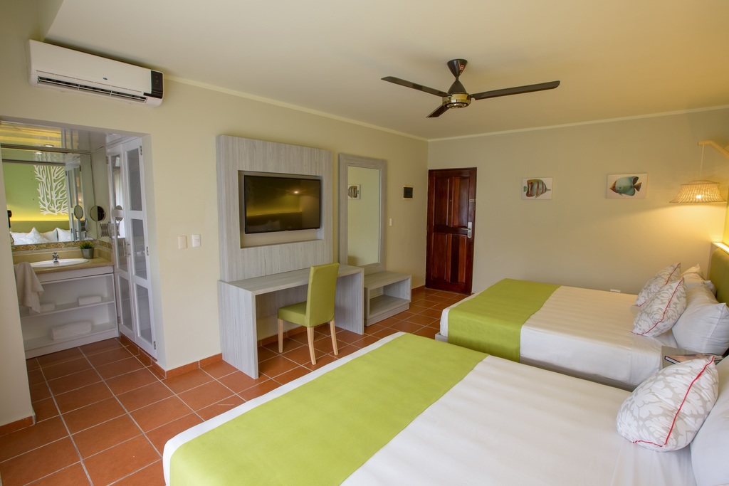 SUPERIOR ROOM