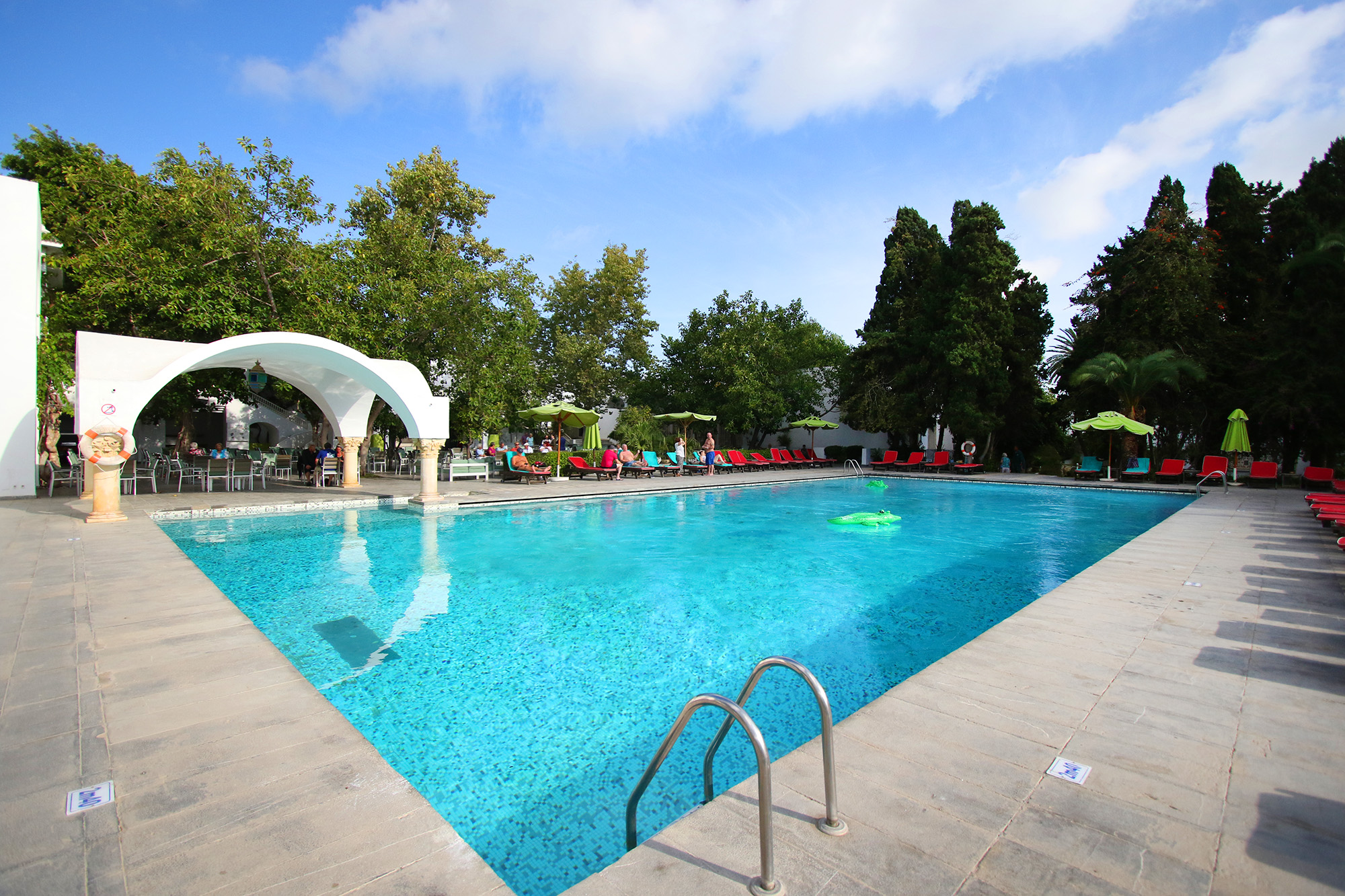 Piscina deschisă