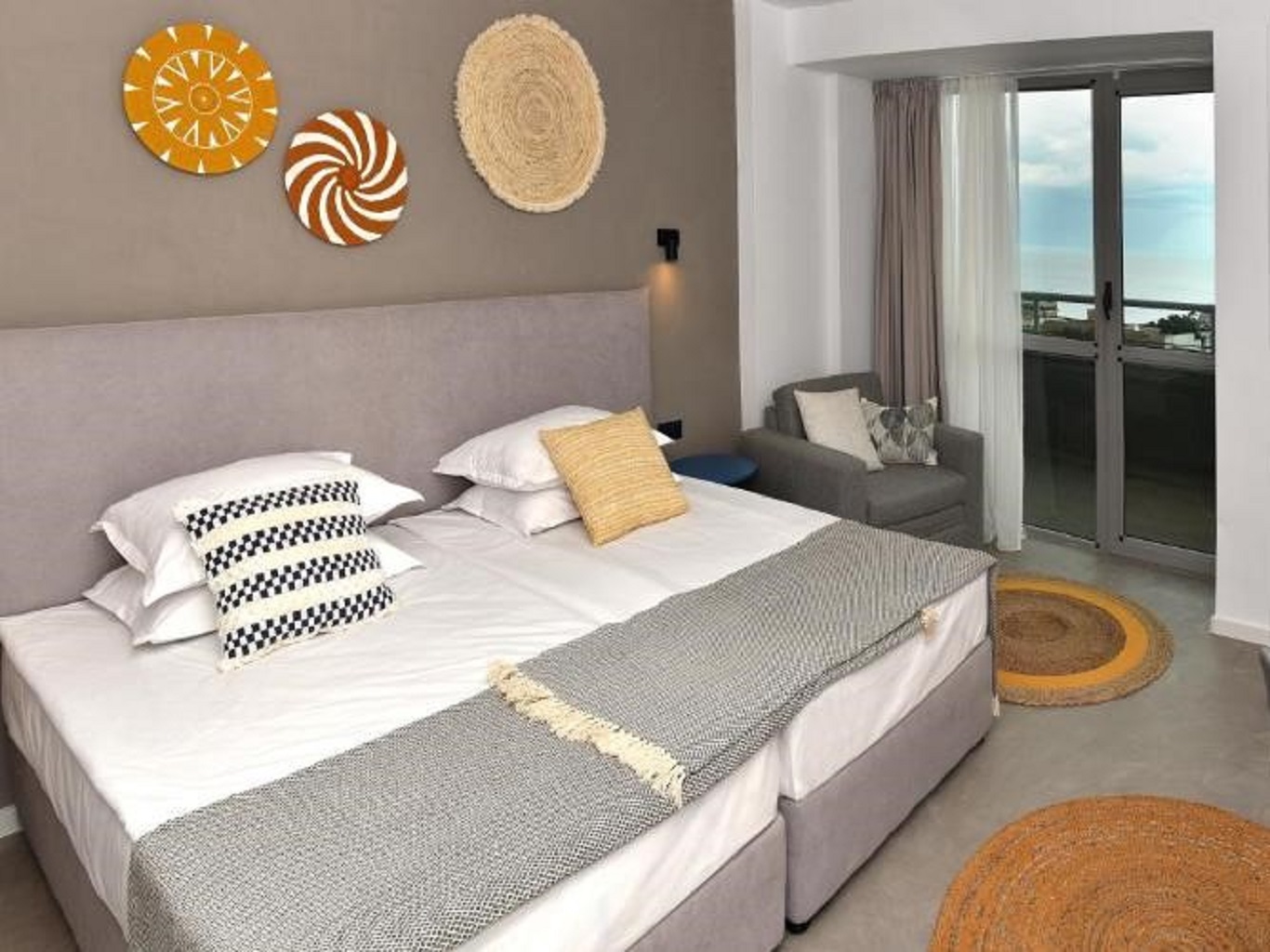 Standard Apartment (Balcony or Terrace)