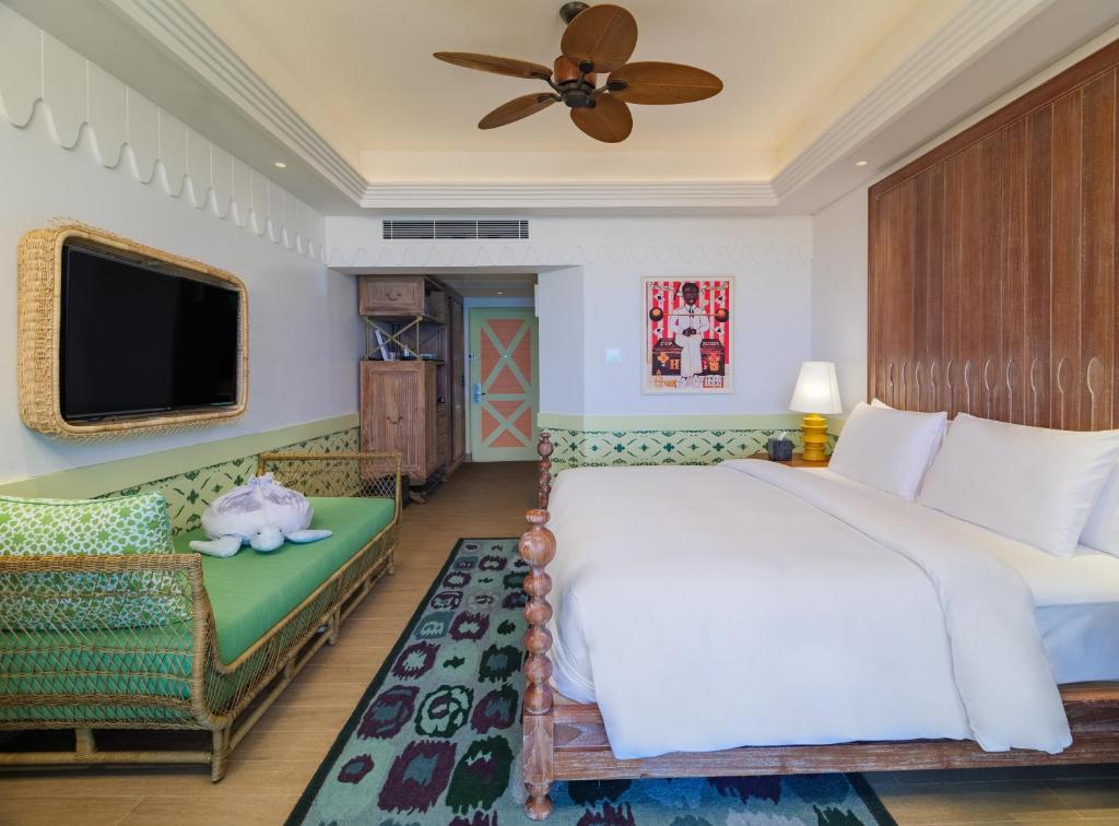 FAMILY BEACH ROOM