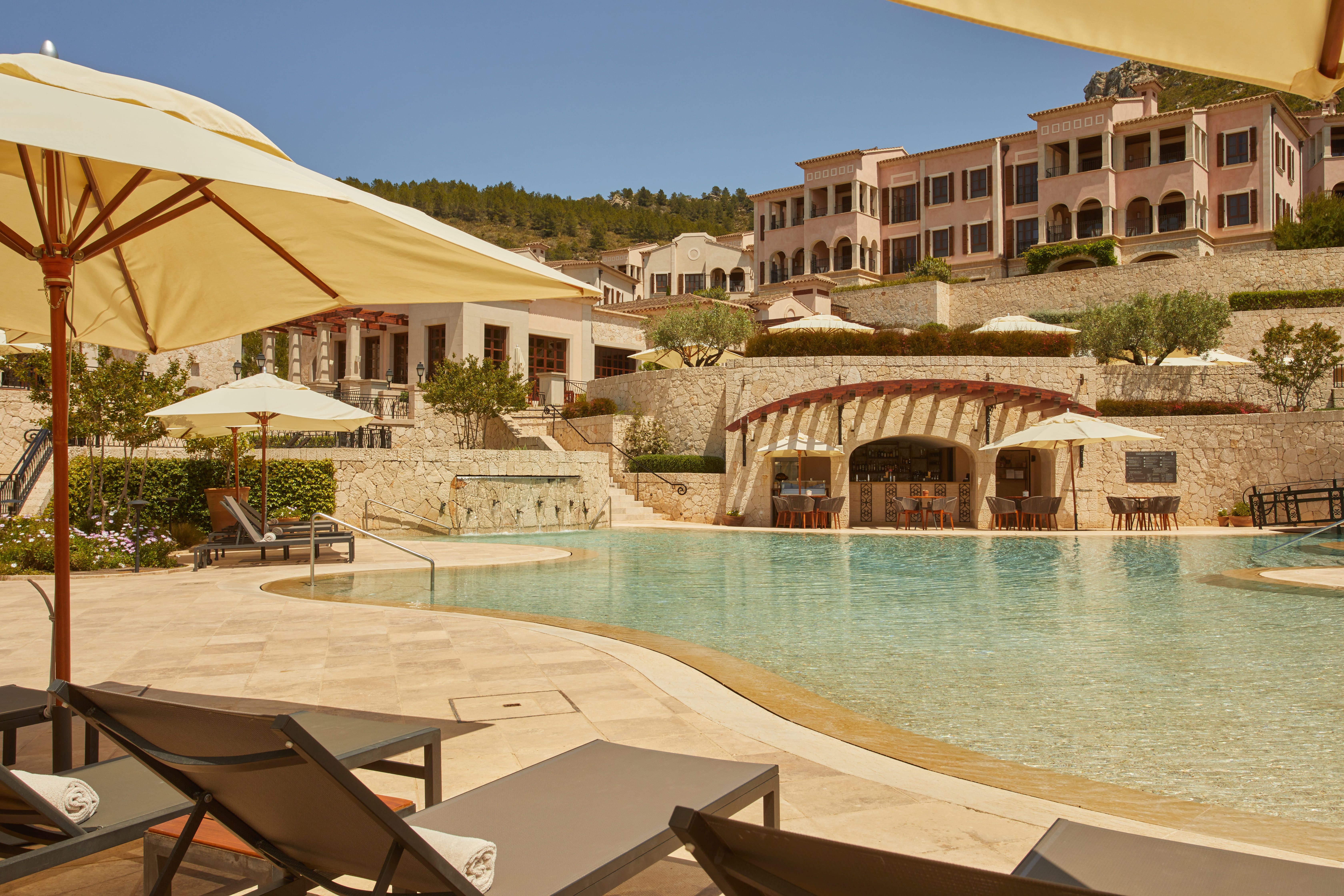 Piscina deschisă