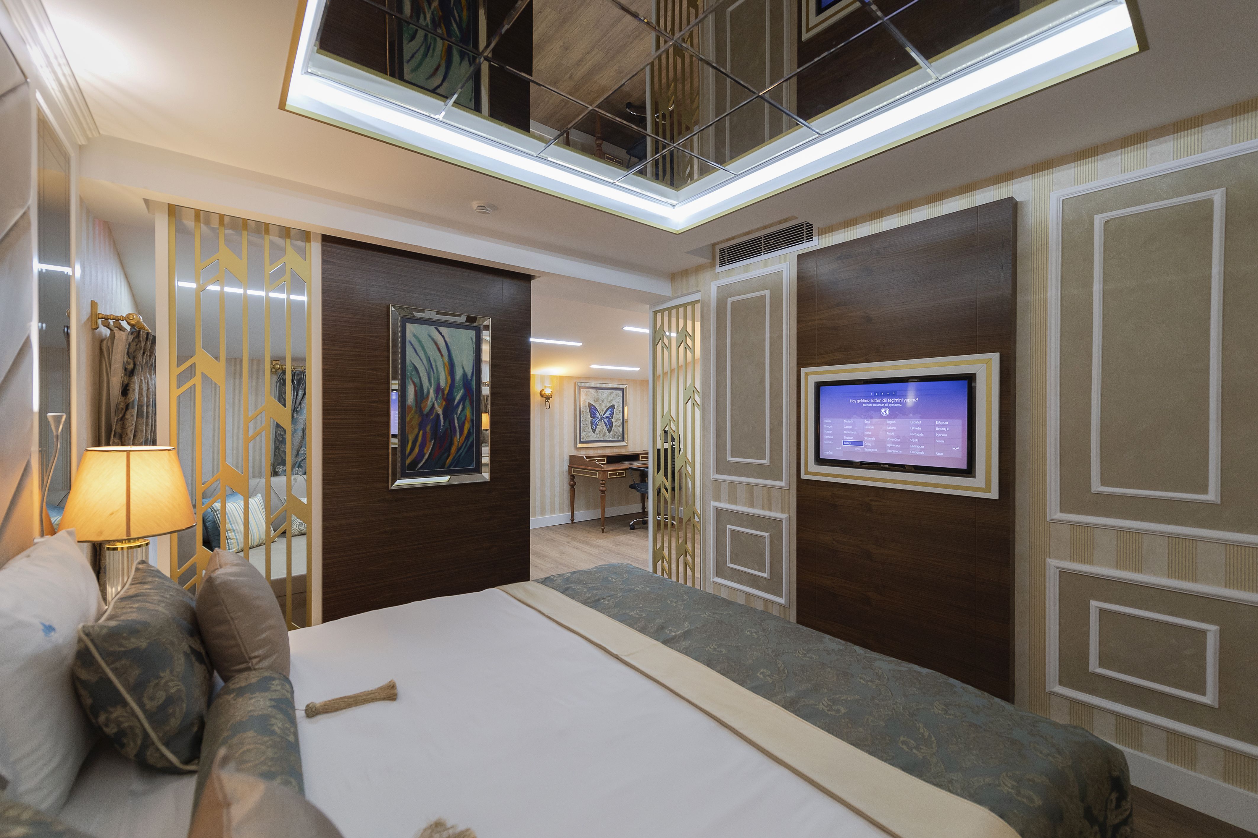 STANDARD SUITE