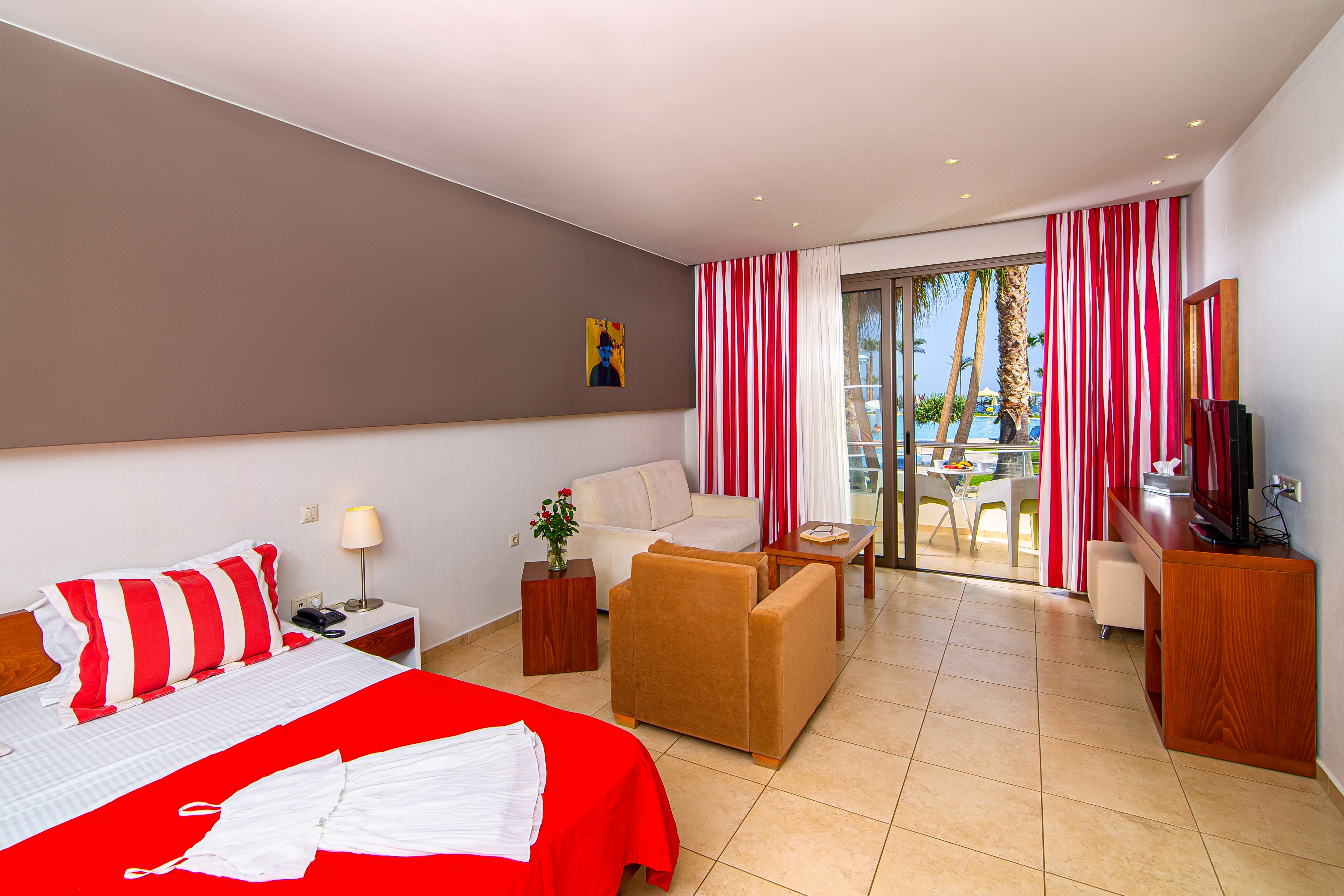 Deluxe Room Pool View
