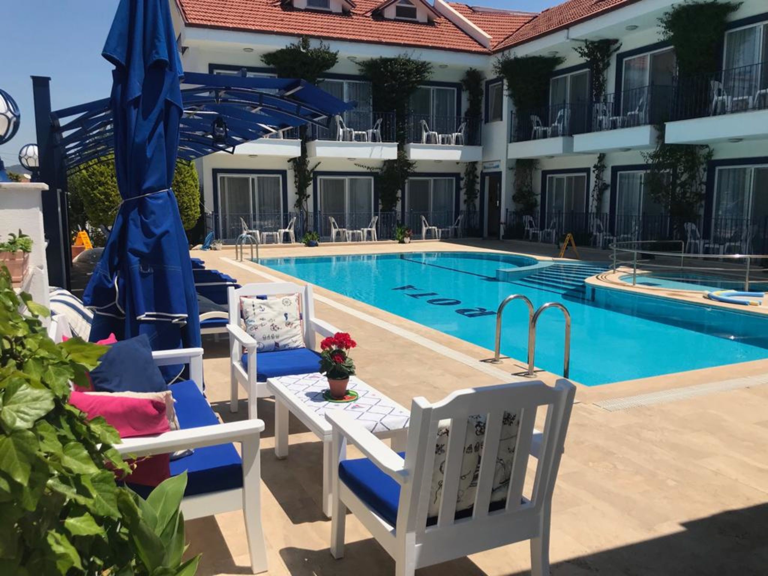 Piscina deschisă