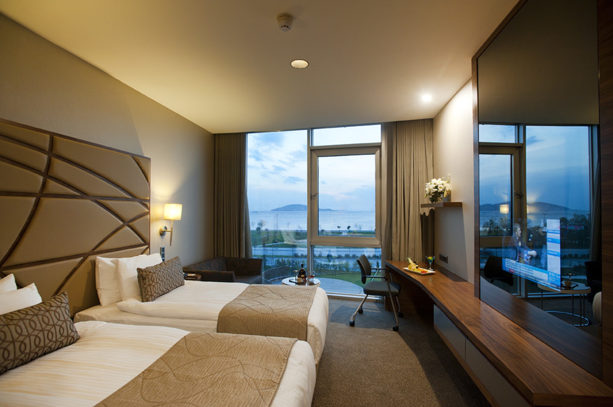 DOUBLE SEA VIEW