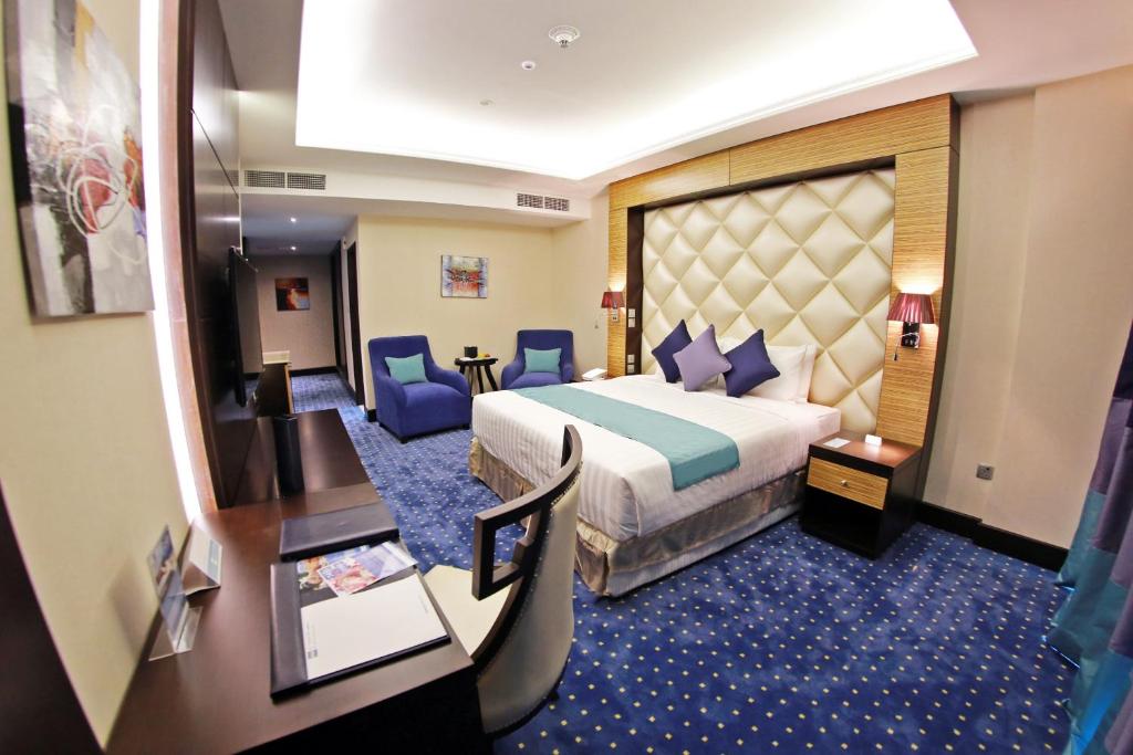 PREMIUM ROOM 