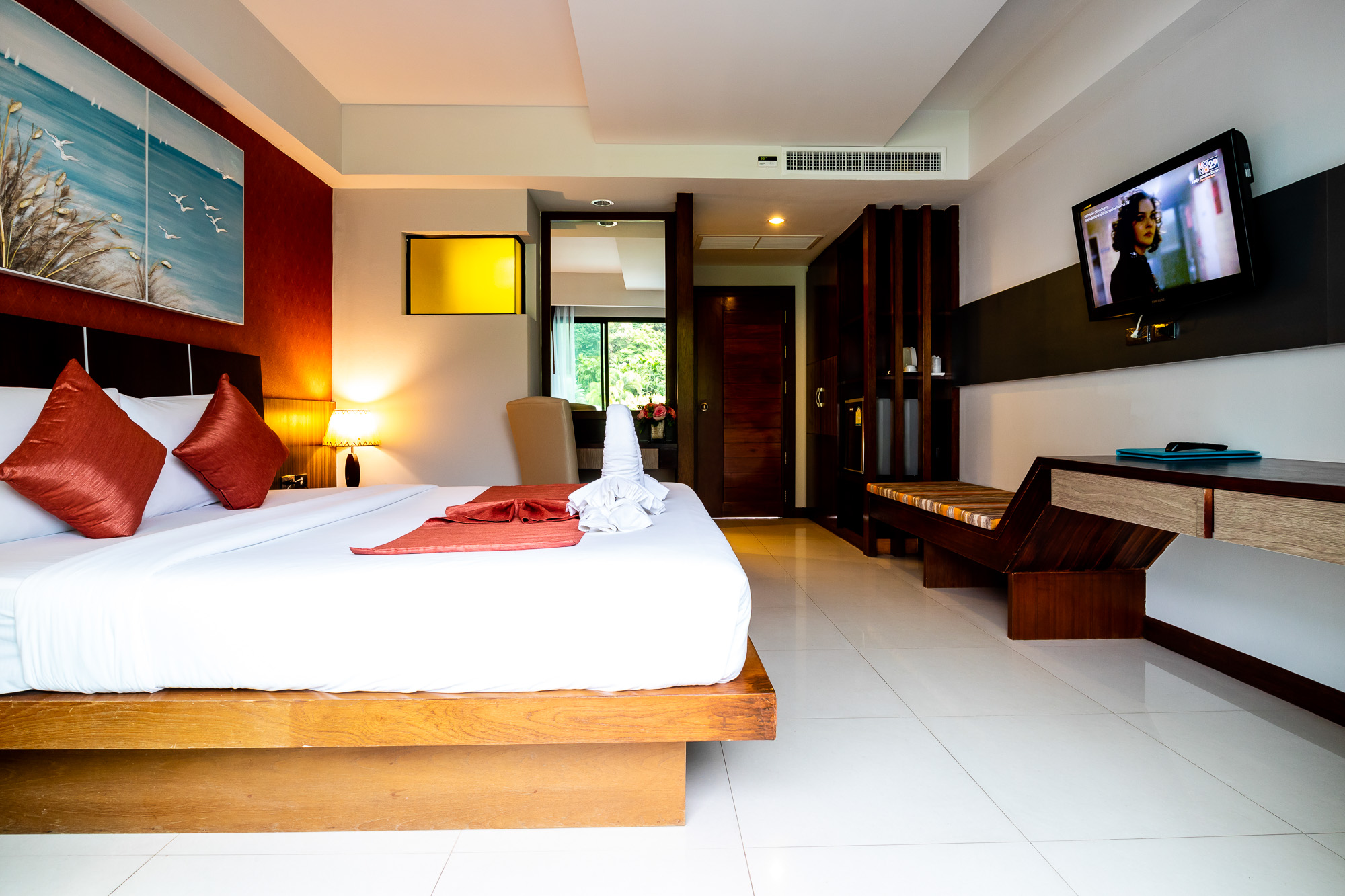 Deluxe Pool View Room 