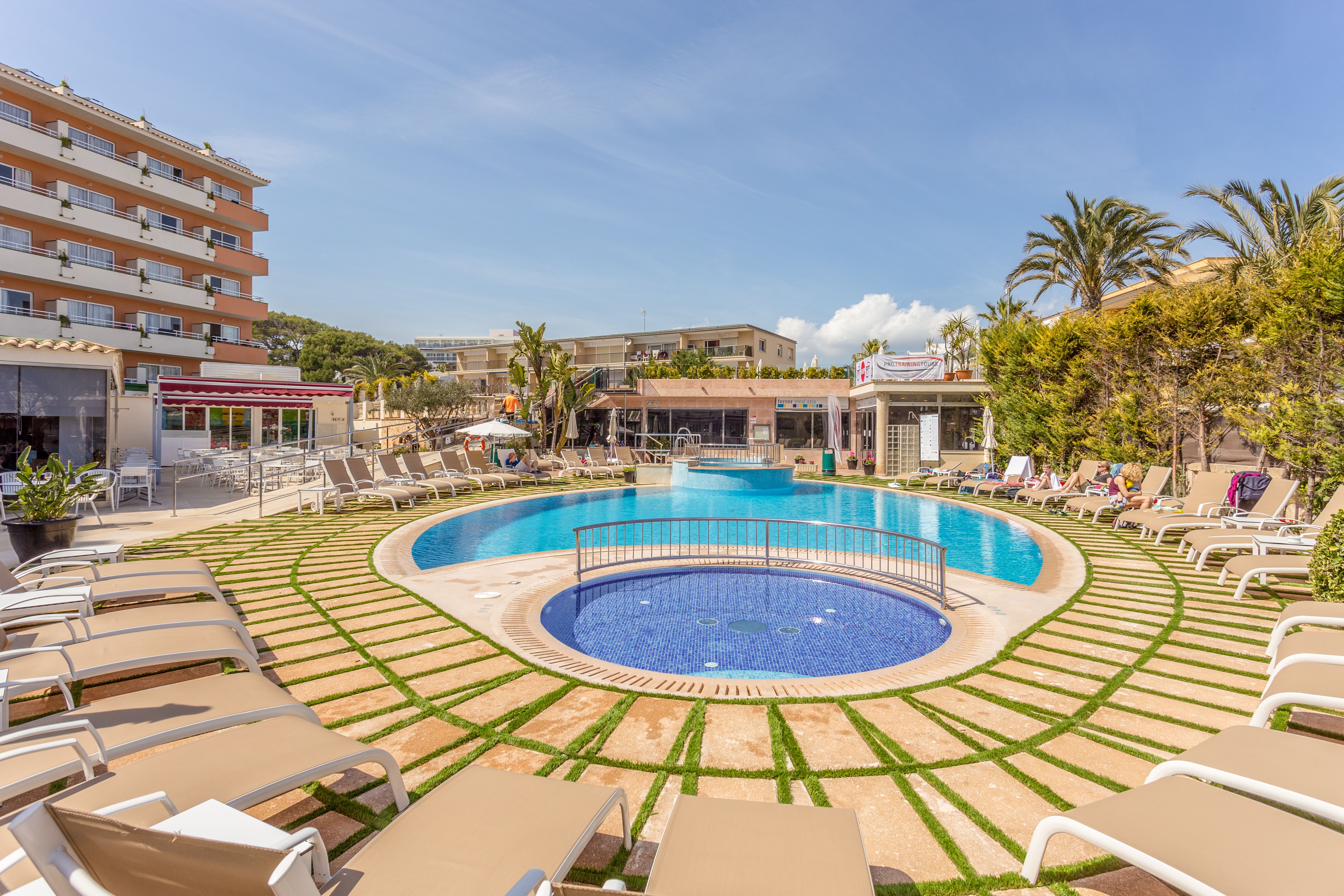 Piscina deschisă