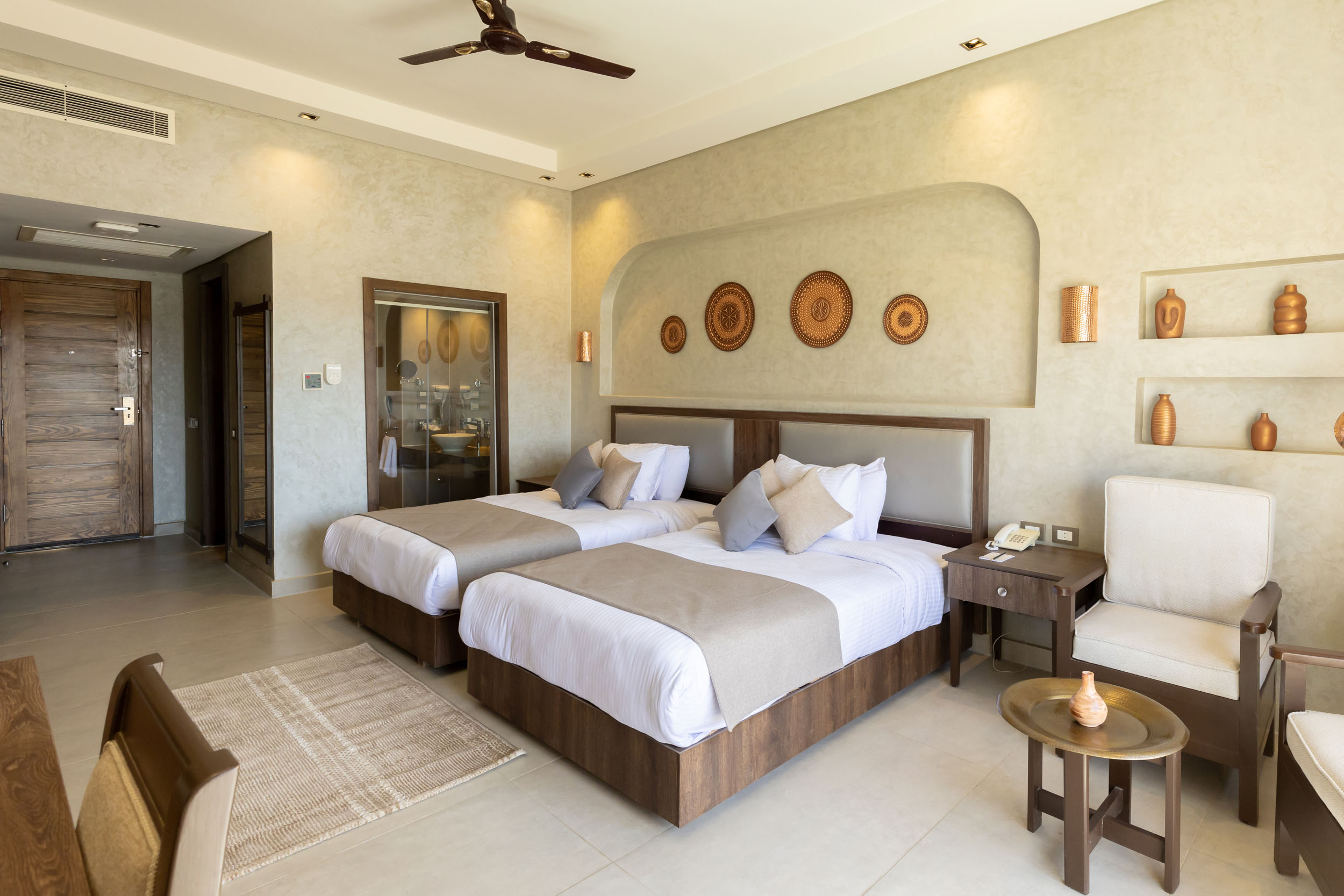 ROOM SUPERIOR SIDE SEAVIEW