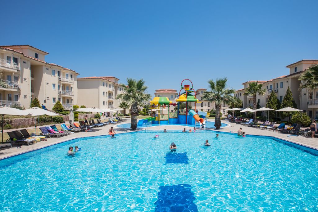Piscina deschisă