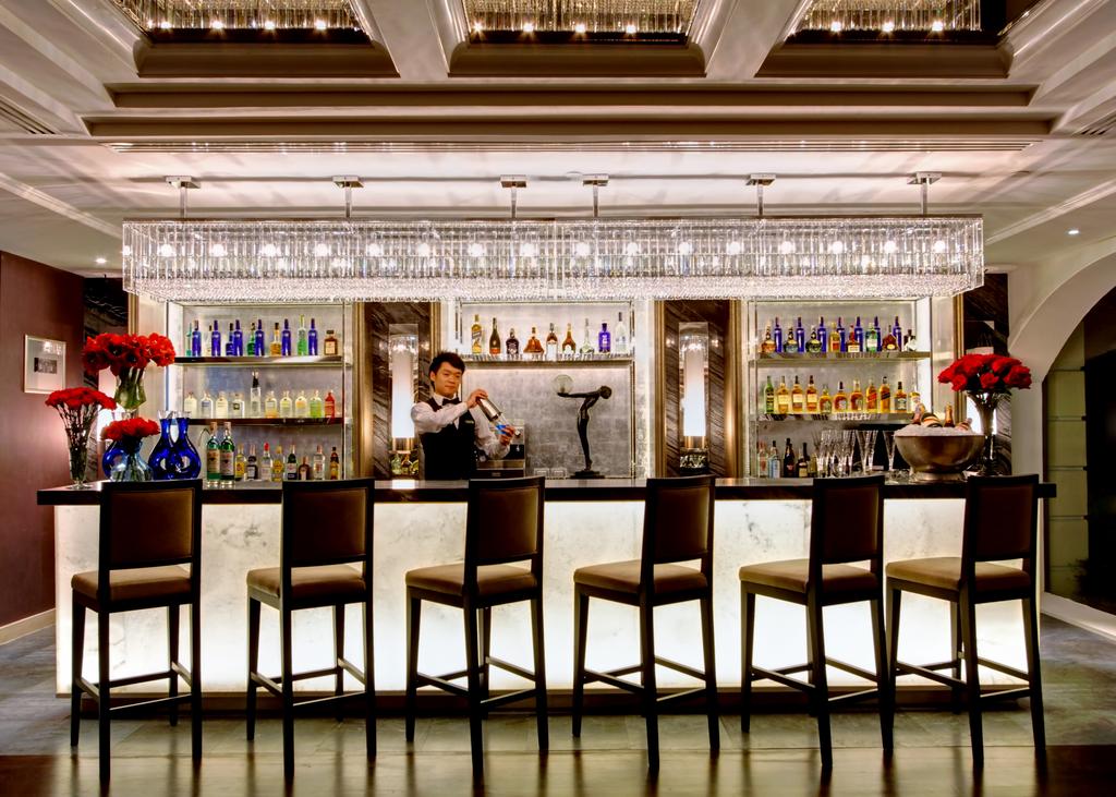 Sapphire Bar