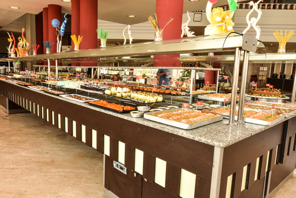 MAIN RESTAURANT