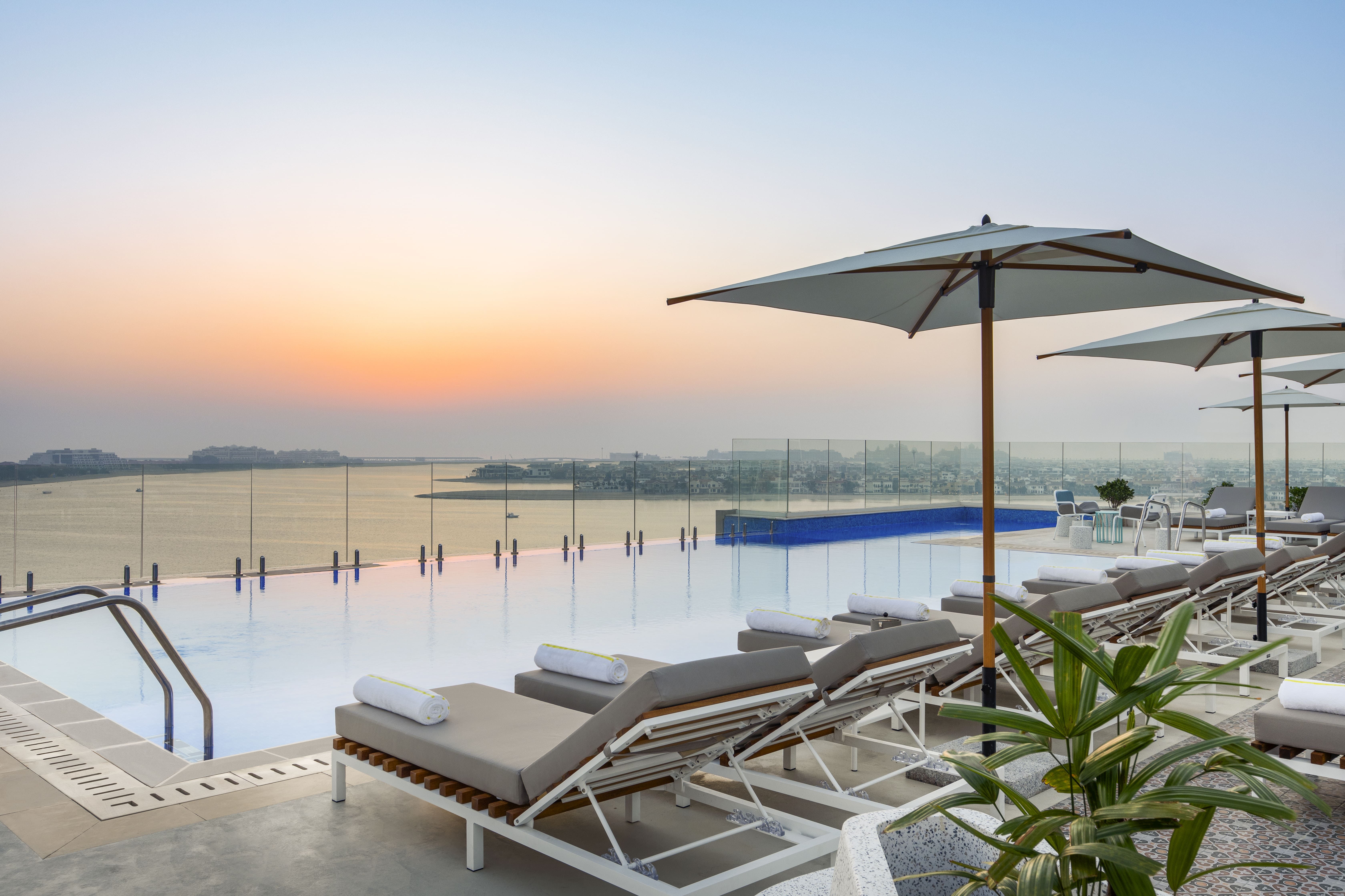 Piscina deschisă