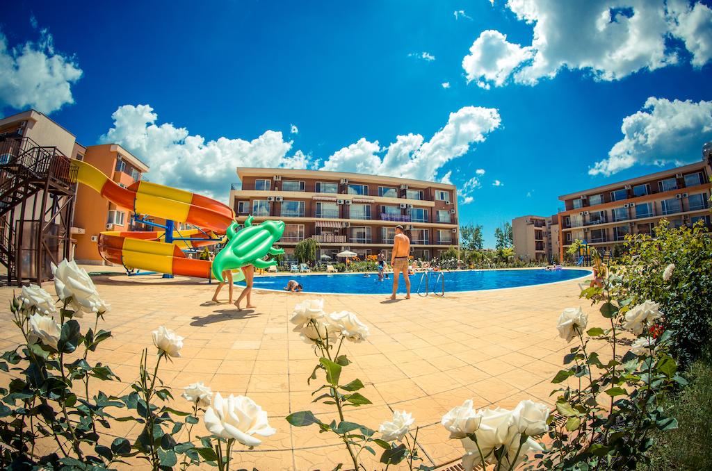 Piscina deschisă