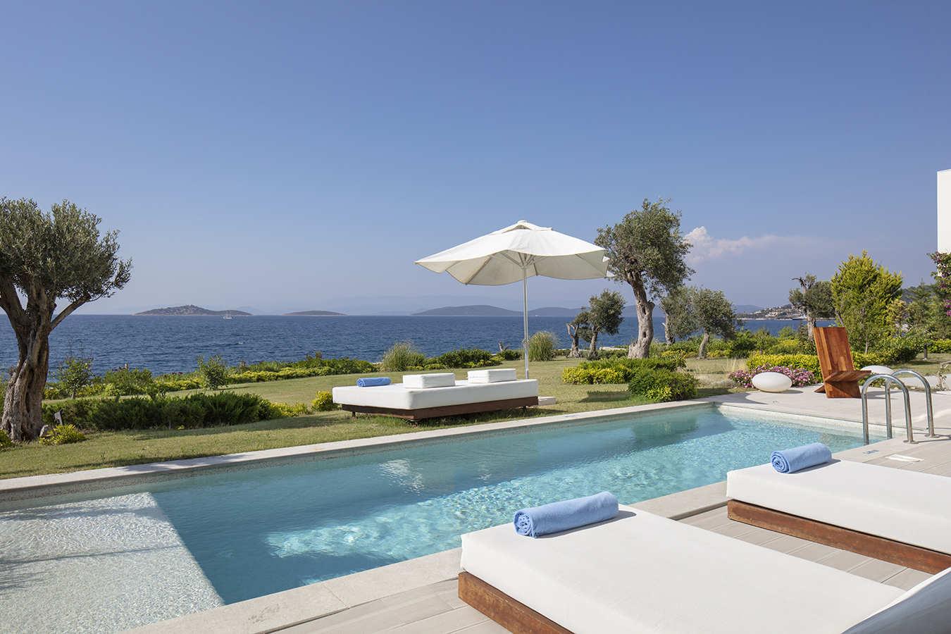 King Premium Room with Balcony & Sea View